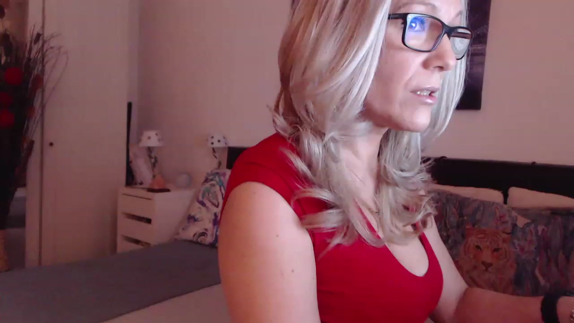 Gallery image thumbnail from Reeya71's myfreecams stream on, 03/14/2023, 02:59 image 13 of 20