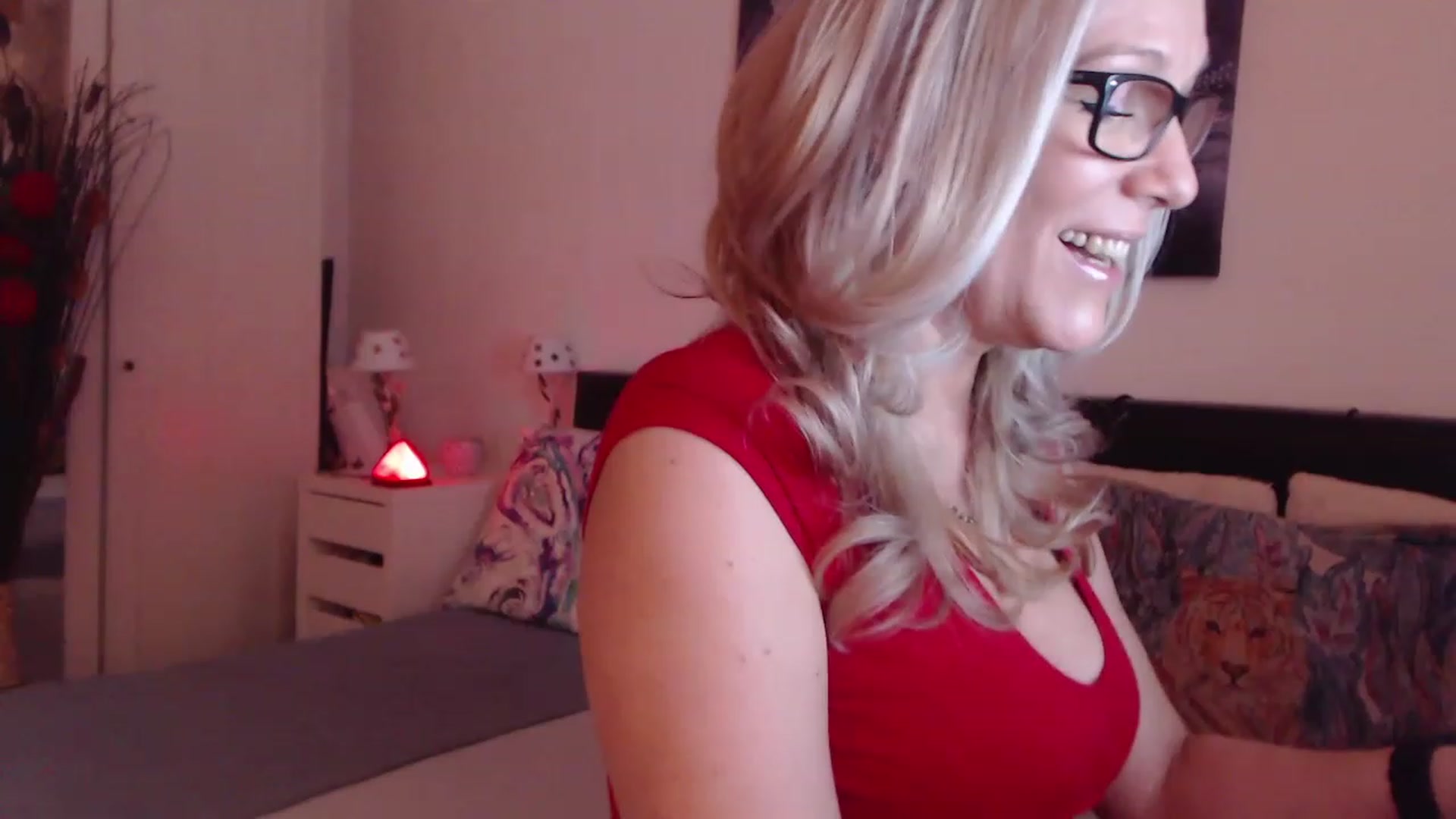 Gallery image thumbnail from Reeya71's myfreecams stream on, 03/14/2023, 02:59 image 18 of 20