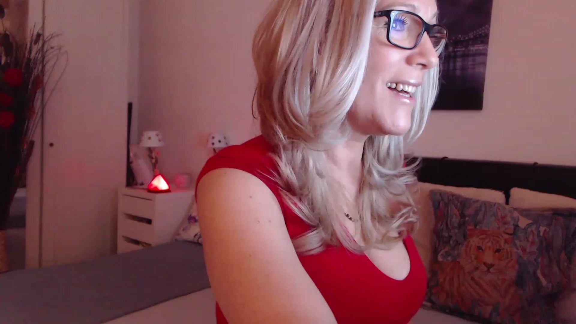 Gallery image thumbnail from Reeya71's myfreecams stream on, 03/14/2023, 02:59 image 8 of 20