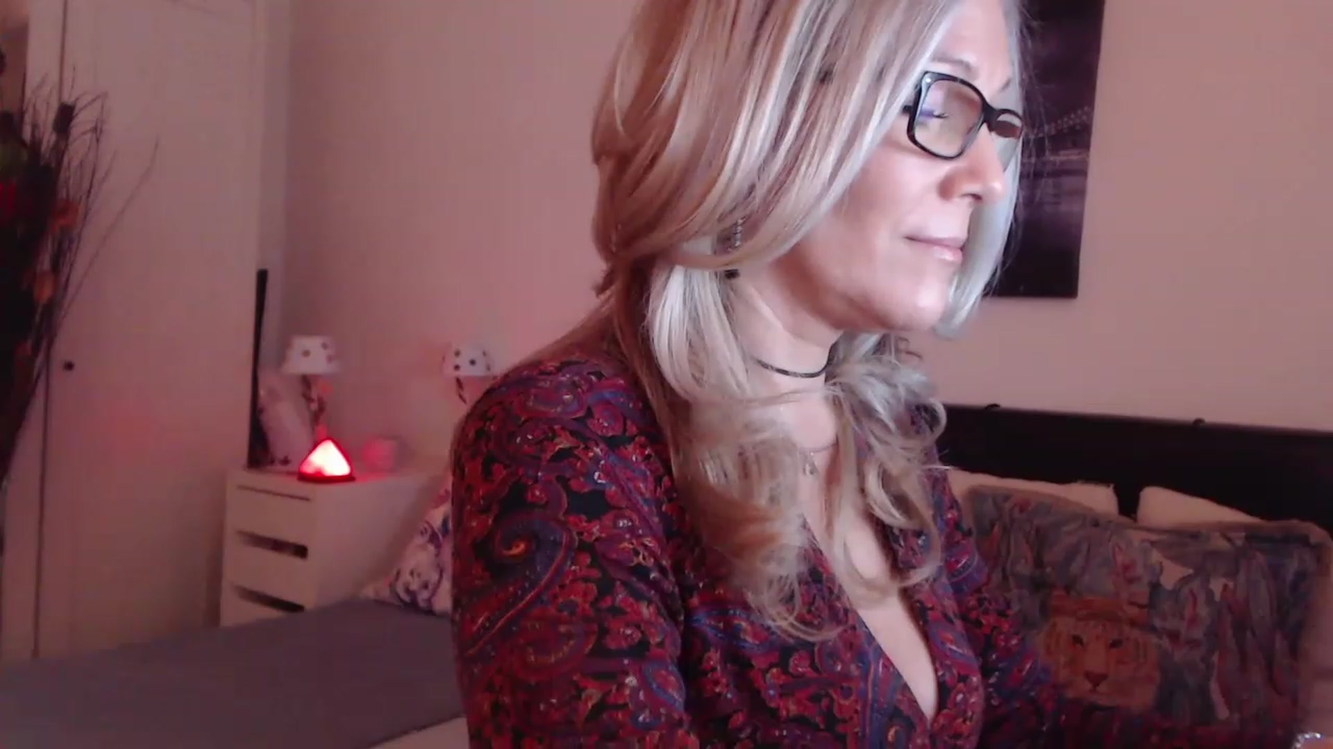Gallery image thumbnail from Reeya71's myfreecams stream on, 03/17/2023, 02:19 image 17 of 20