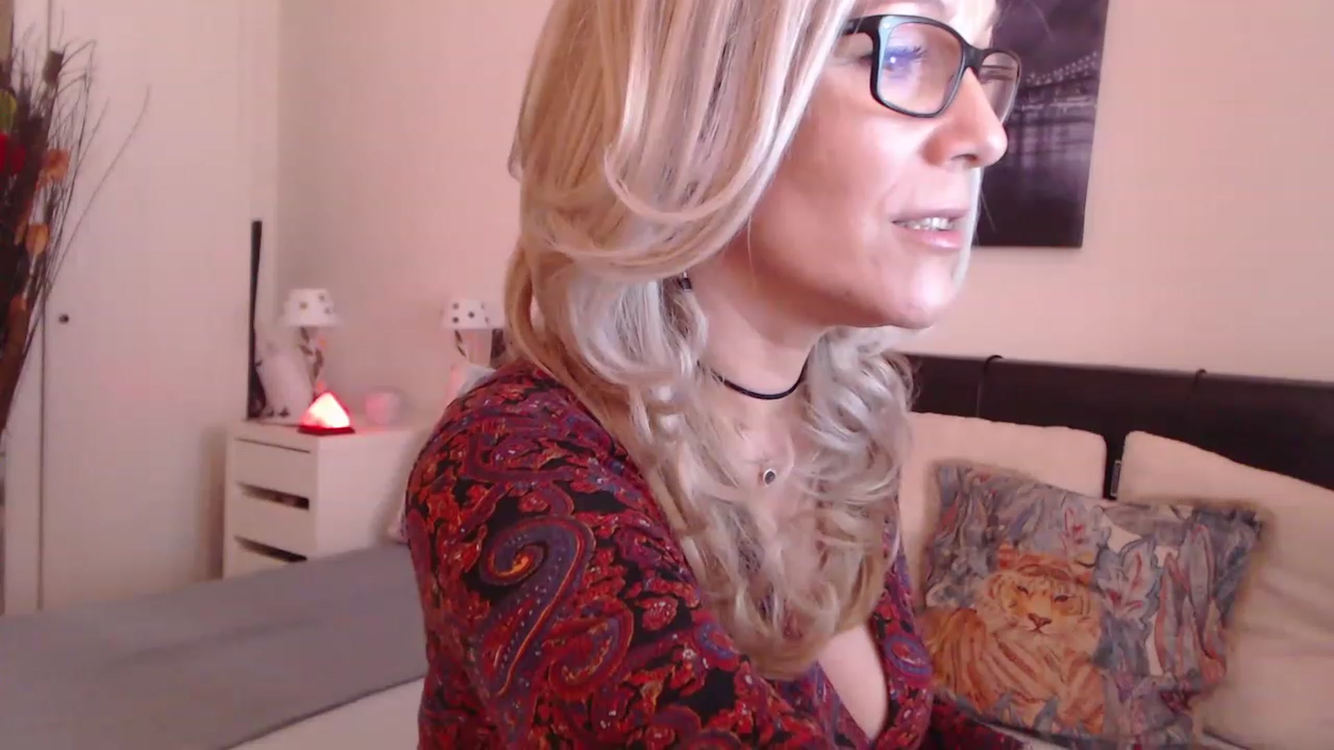 Gallery image thumbnail from Reeya71's myfreecams stream on, 03/17/2023, 10:50 image 16 of 20