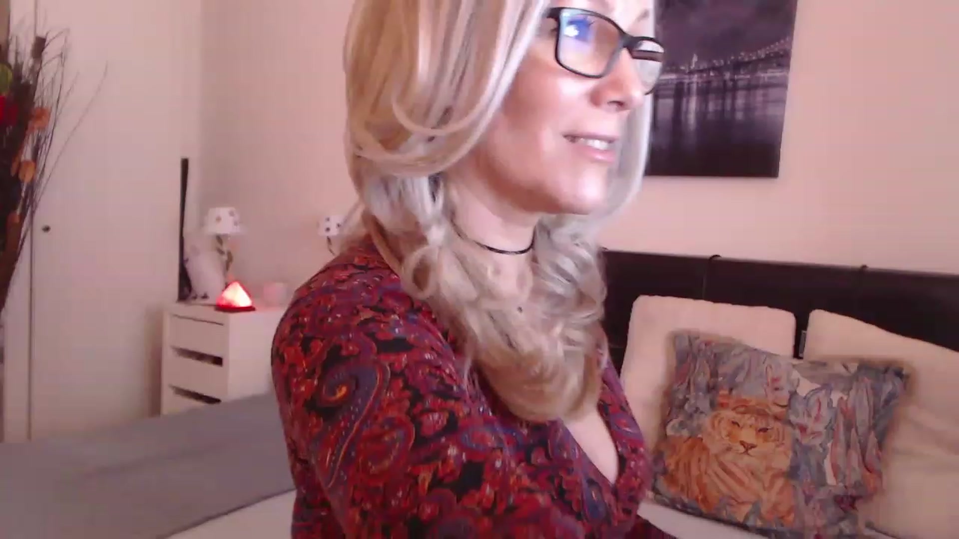 Gallery image thumbnail from Reeya71's myfreecams stream on, 03/17/2023, 10:50 image 17 of 20