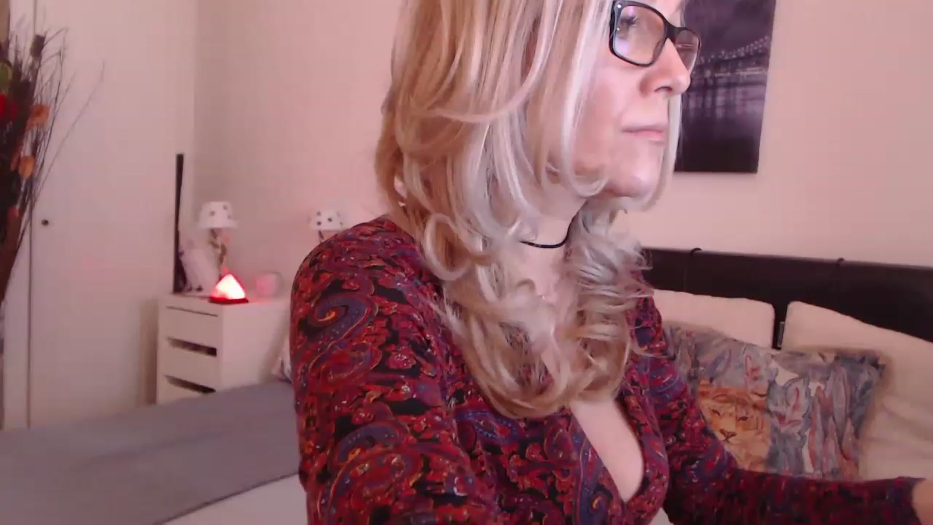 Gallery image thumbnail from Reeya71's myfreecams stream on, 03/17/2023, 10:50 image 1 of 20