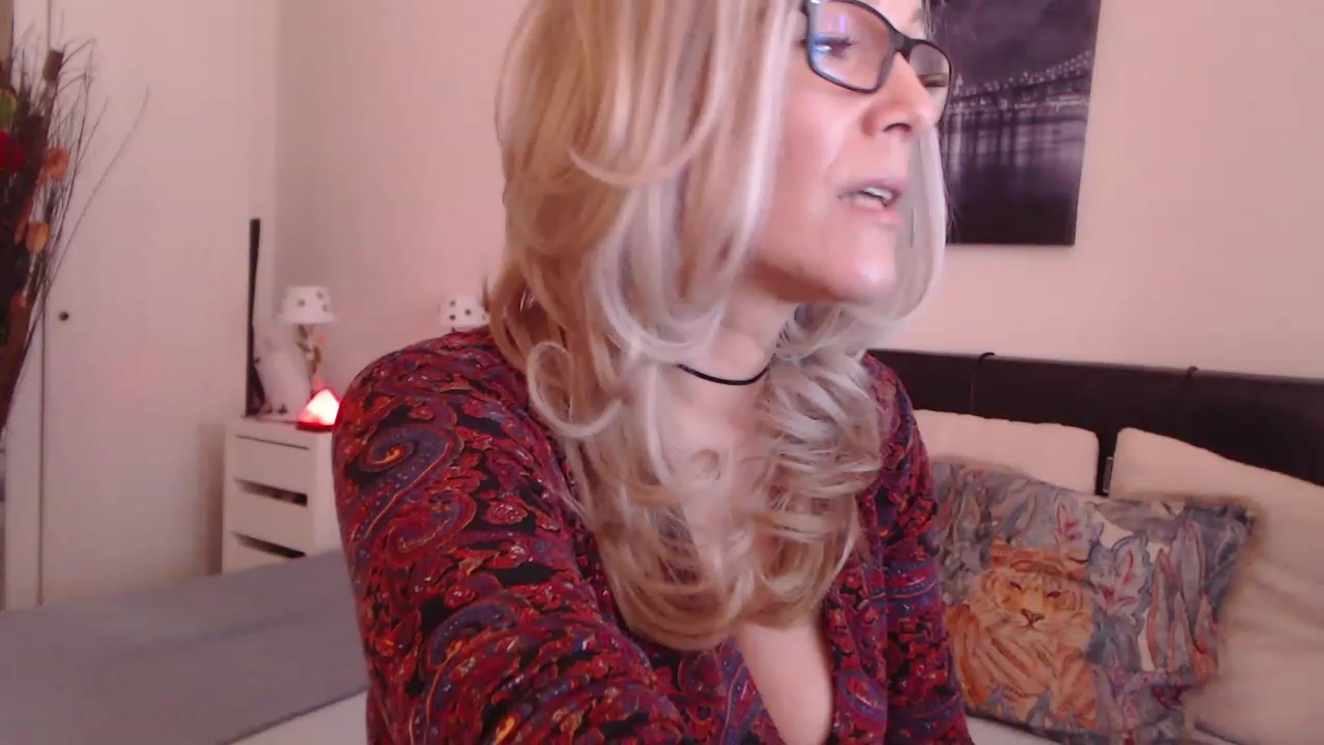 Gallery image thumbnail from Reeya71's myfreecams stream on, 03/17/2023, 10:50 image 6 of 20