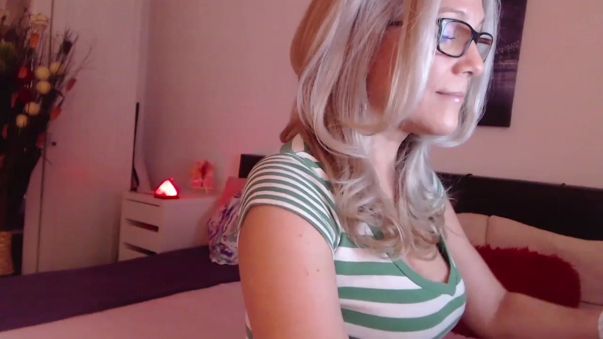 Gallery image thumbnail from Reeya71's myfreecams stream on, 03/21/2023, 03:07 image 20 of 20