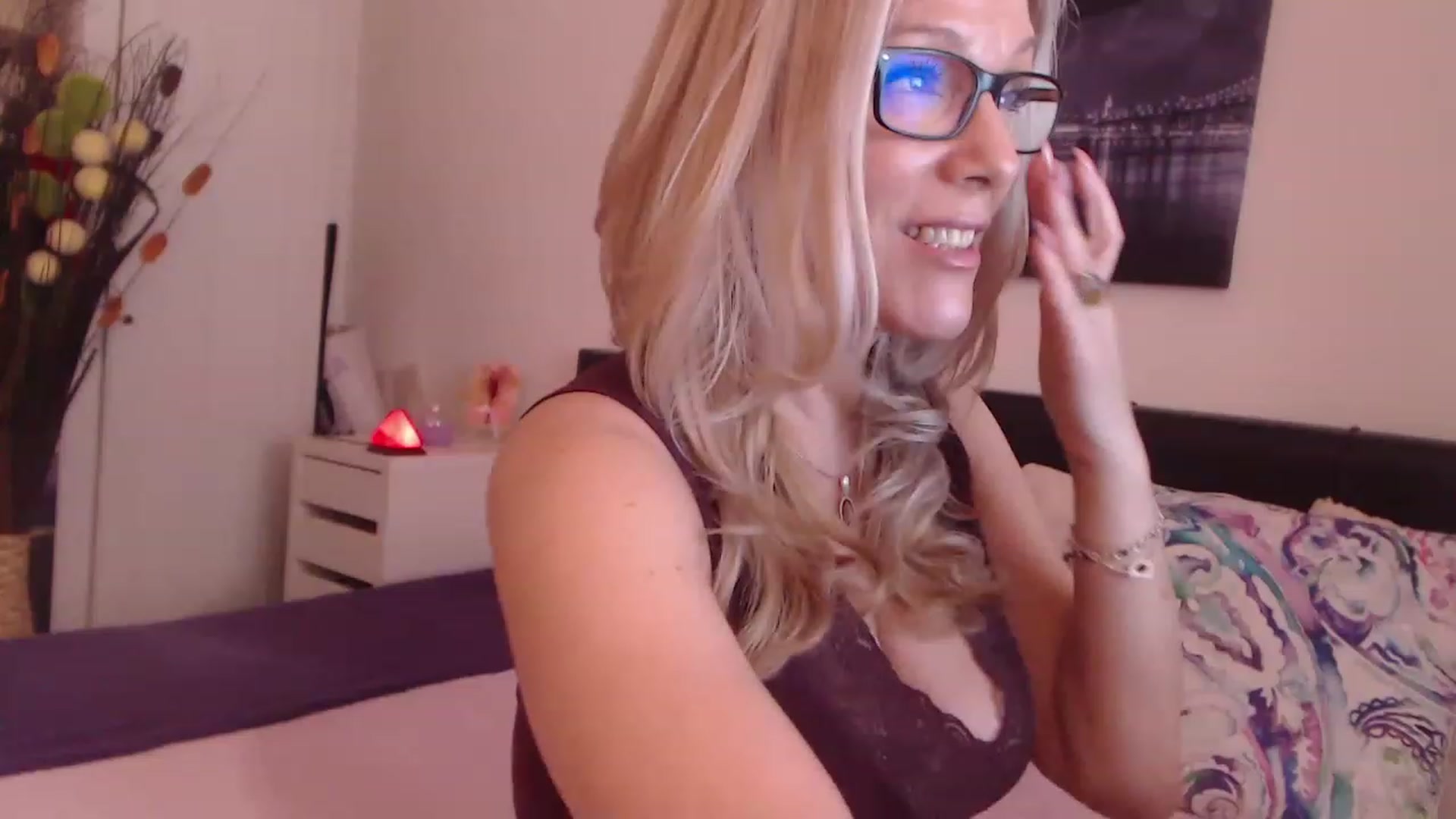Gallery image thumbnail from Reeya71's myfreecams stream on, 04/07/2023, 12:41 image 20 of 20