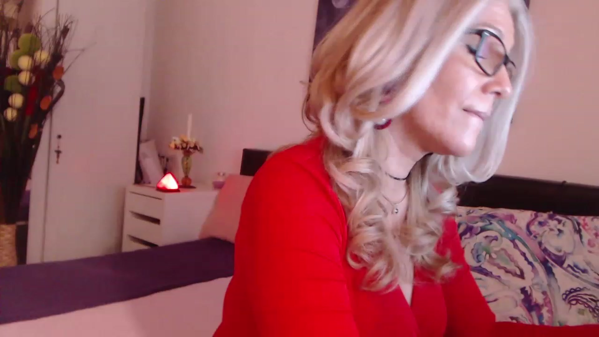 Gallery image thumbnail from Reeya71's myfreecams stream on, 04/12/2023, 06:27 image 19 of 20