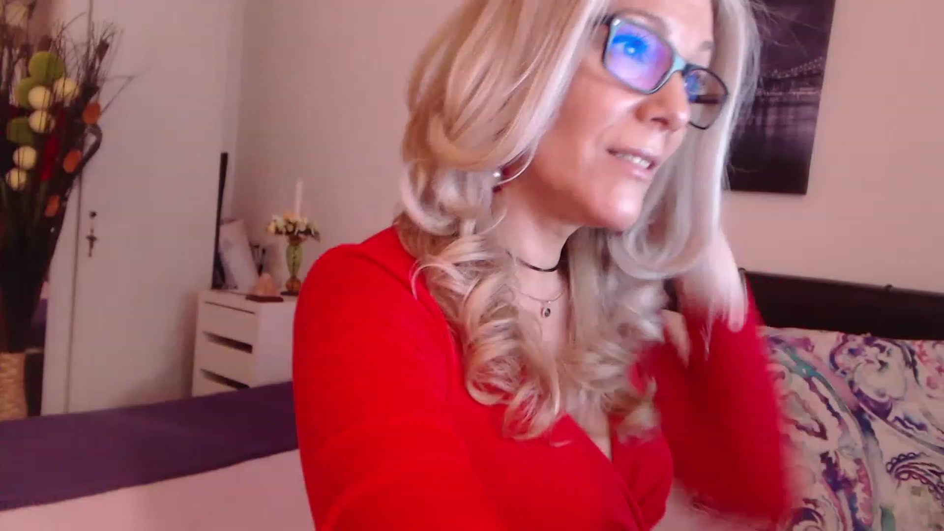Gallery image thumbnail from Reeya71's myfreecams stream on, 04/12/2023, 06:27 image 5 of 20