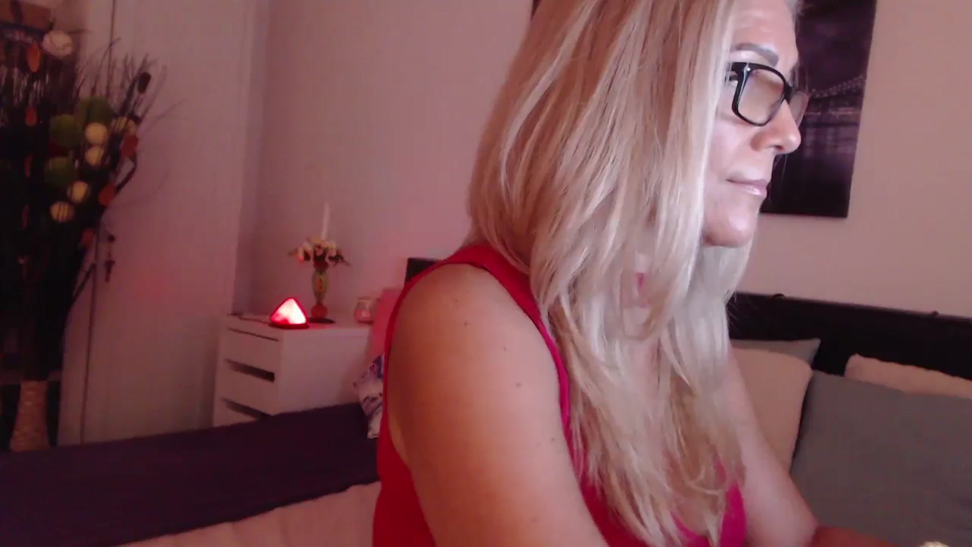 Gallery image thumbnail from Reeya71's myfreecams stream on, 07/29/2023, 01:40 image 6 of 20