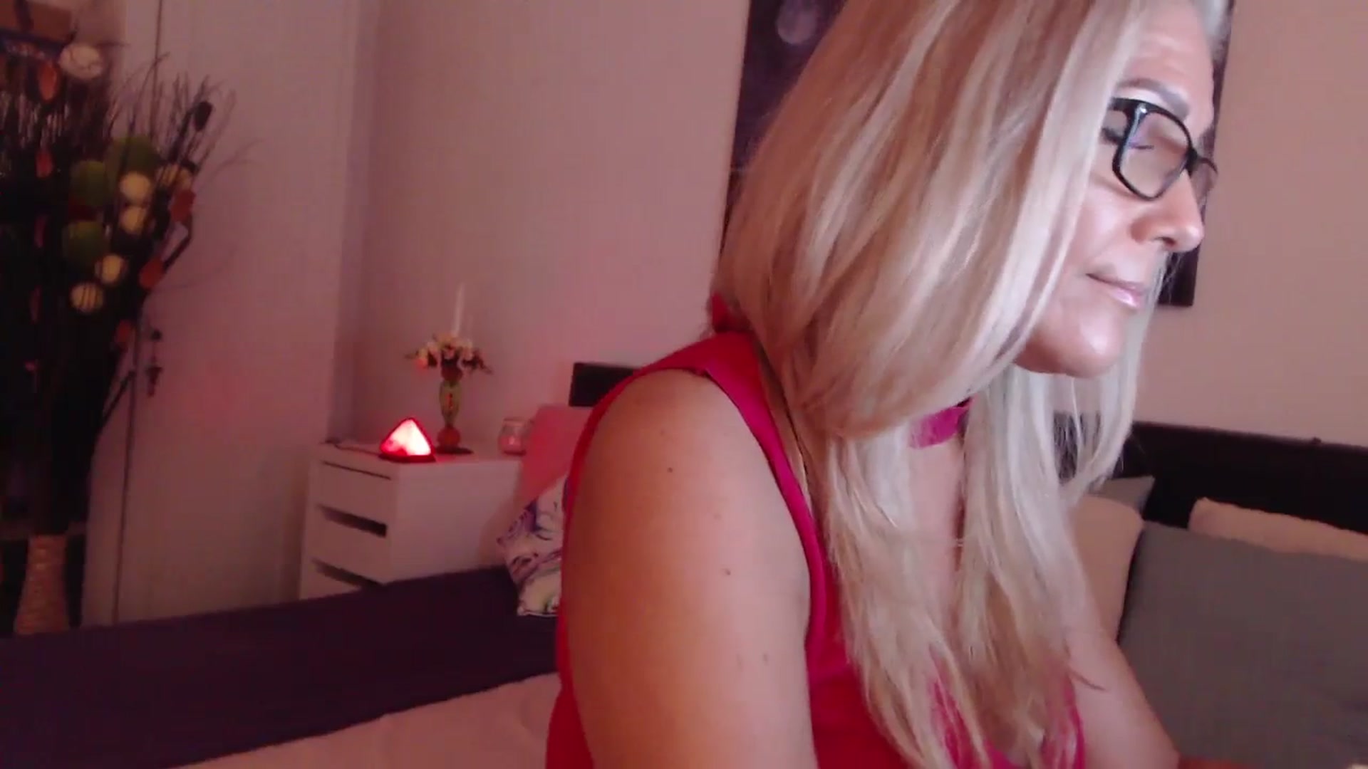Gallery image thumbnail from Reeya71's myfreecams stream on, 07/29/2023, 01:40 image 11 of 20