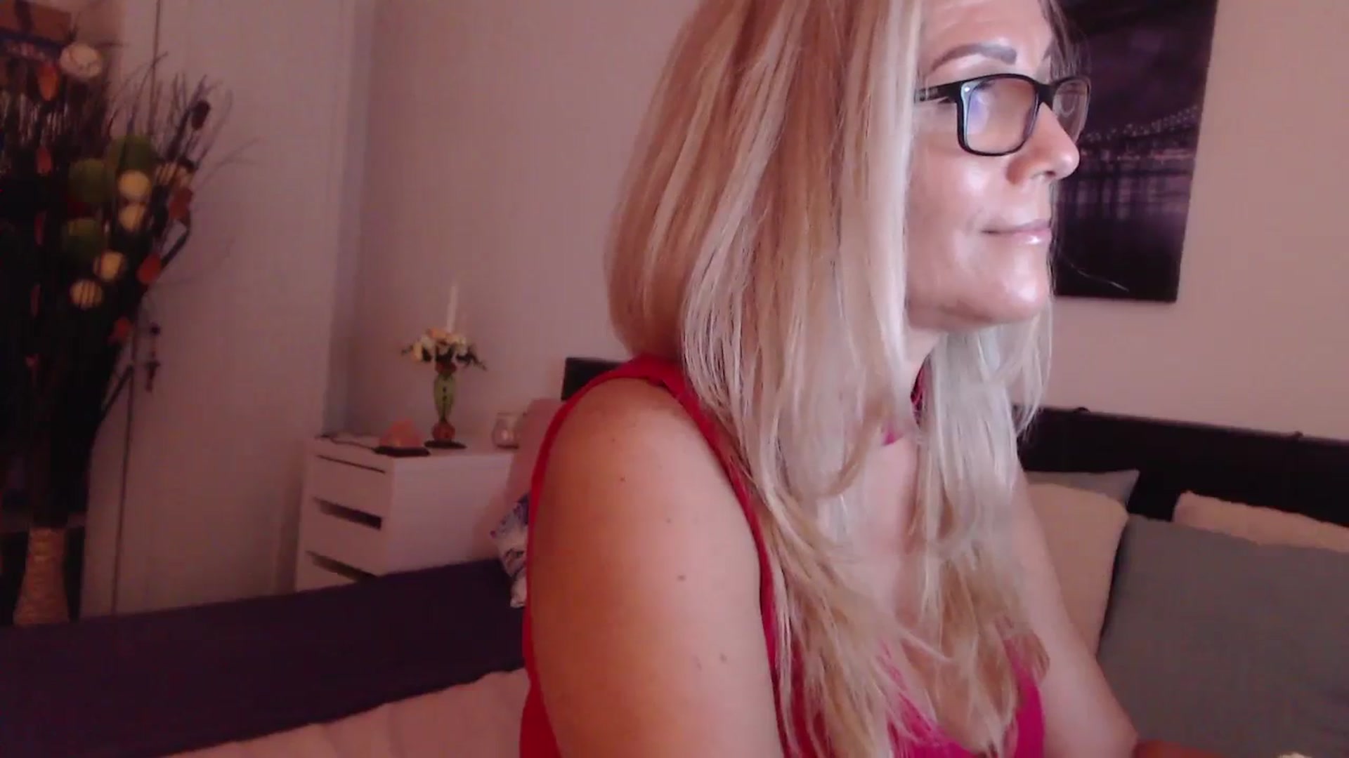 Gallery image thumbnail from Reeya71's myfreecams stream on, 07/29/2023, 01:40 image 2 of 20