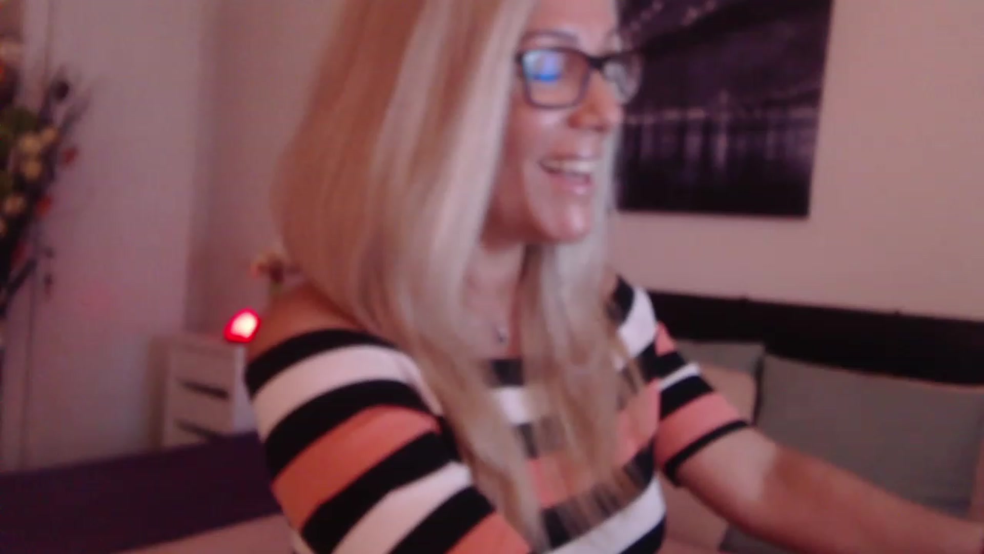 Gallery image thumbnail from Reeya71's myfreecams stream on, 08/11/2023, 03:56 image 19 of 20