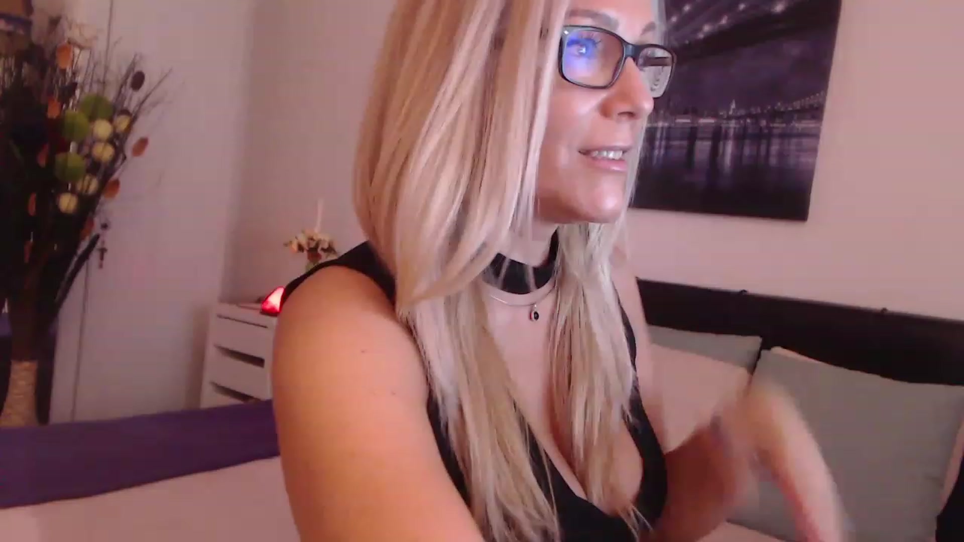 Gallery image thumbnail from Reeya71's myfreecams stream on, 08/25/2023, 04:43 image 20 of 20