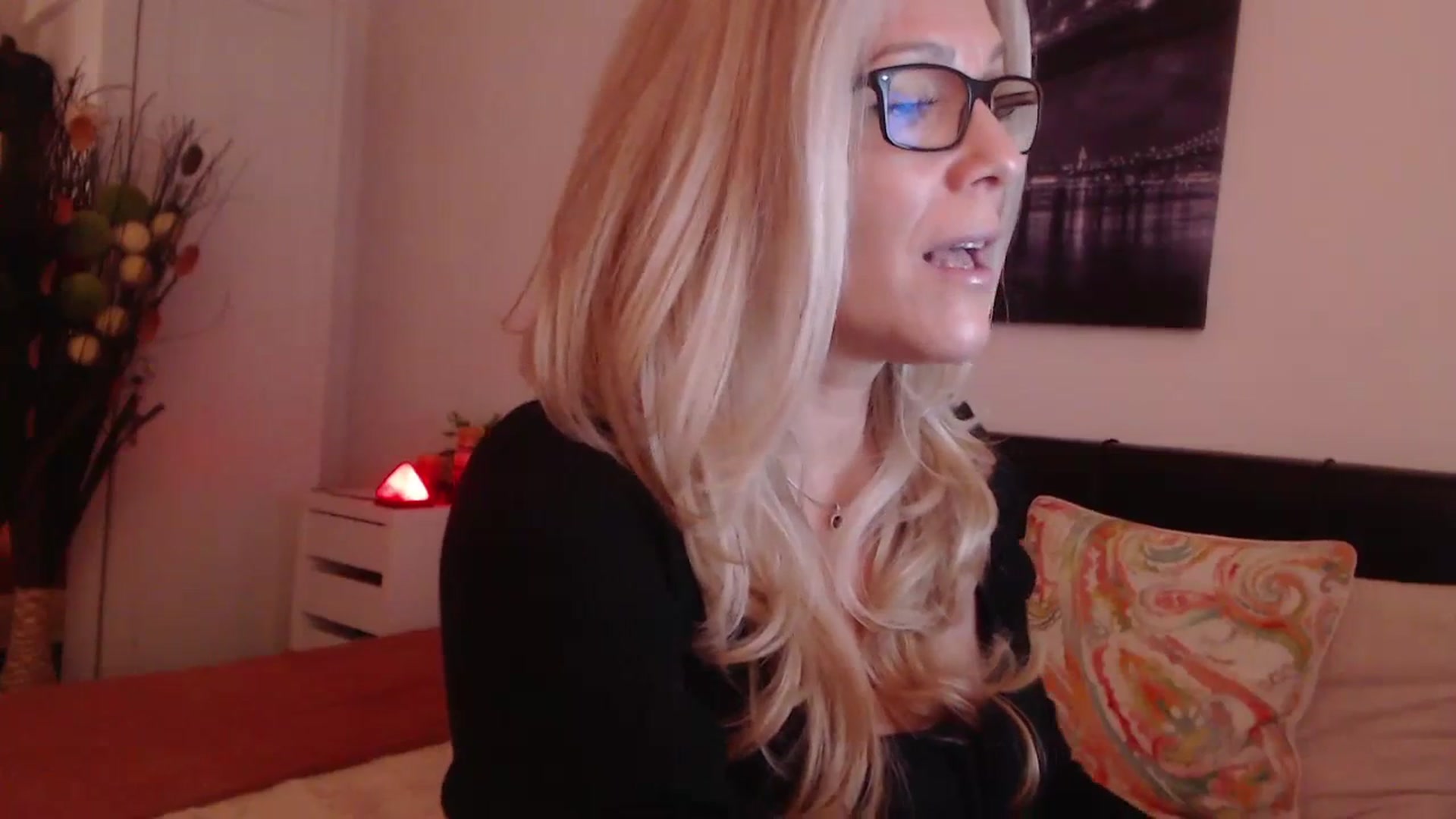 Gallery image thumbnail from Reeya71's myfreecams stream on, 12/12/2023, 05:38 image 12 of 20