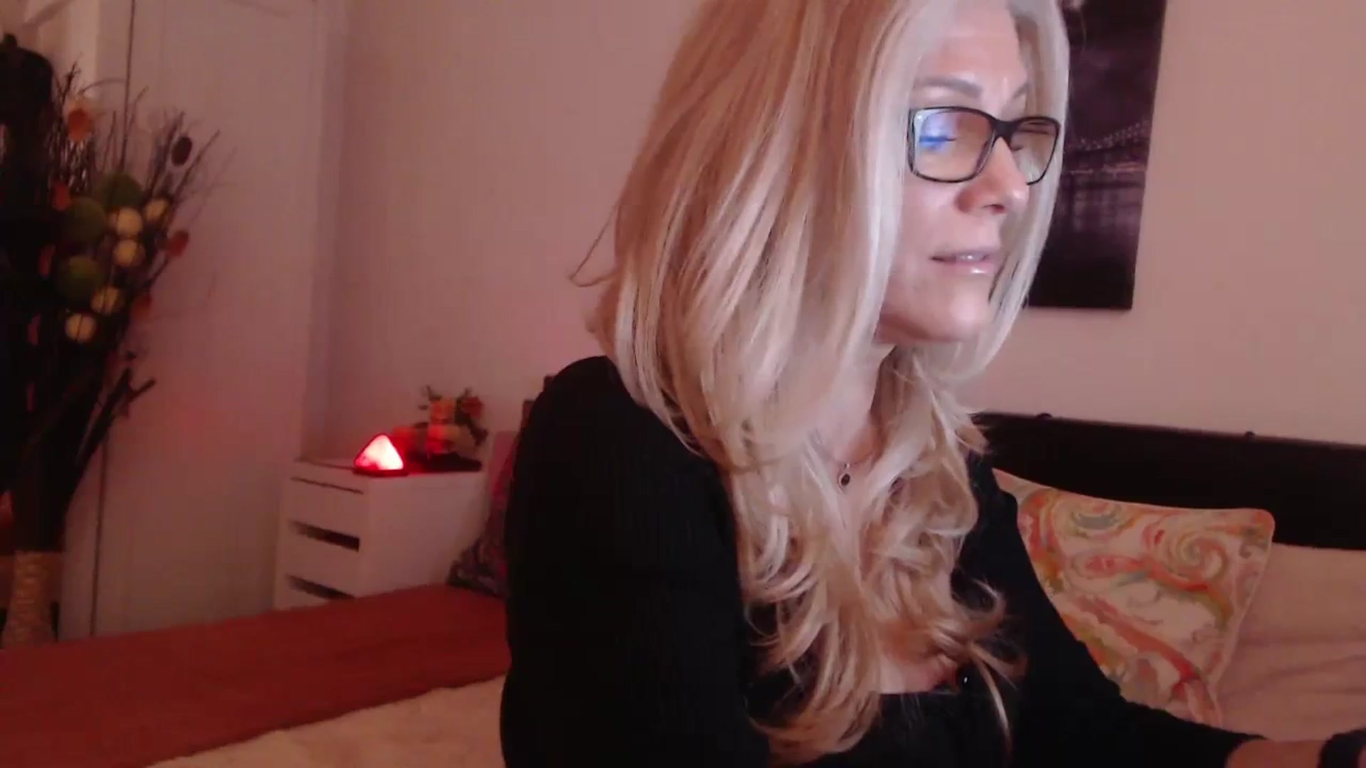Gallery image thumbnail from Reeya71's myfreecams stream on, 12/12/2023, 05:38 image 8 of 20