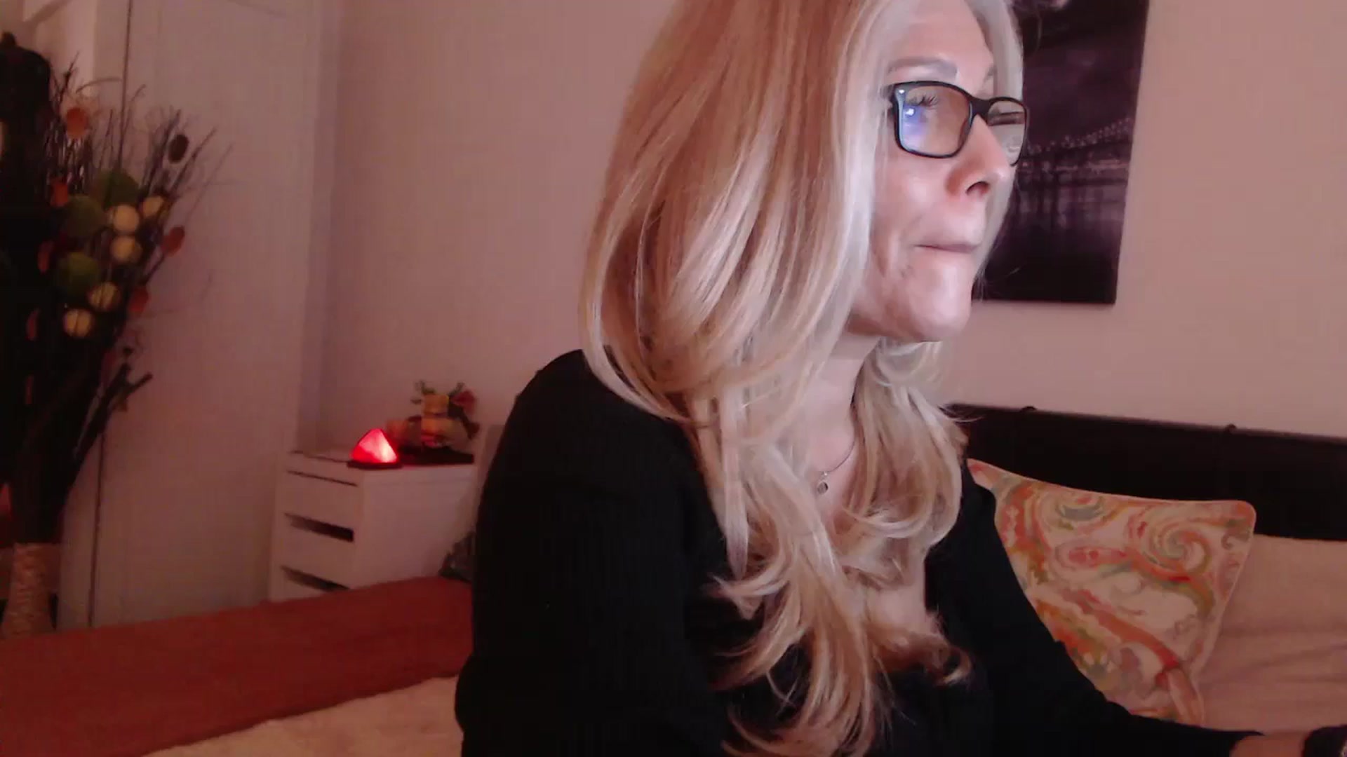 Gallery image thumbnail from Reeya71's myfreecams stream on, 12/12/2023, 05:38 image 18 of 20