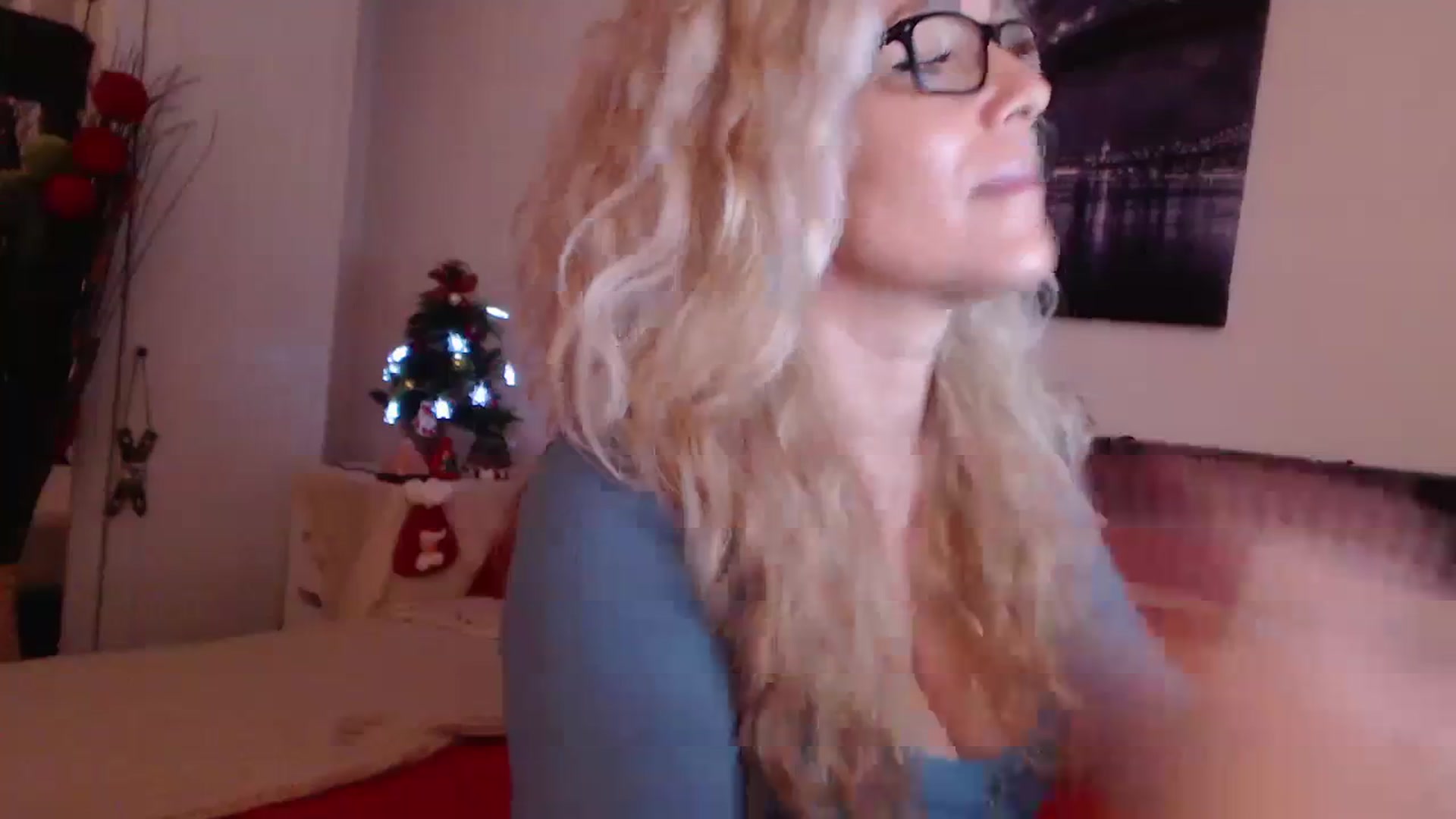 Gallery image thumbnail from Reeya71's myfreecams stream on, 12/19/2023, 03:27 image 20 of 20