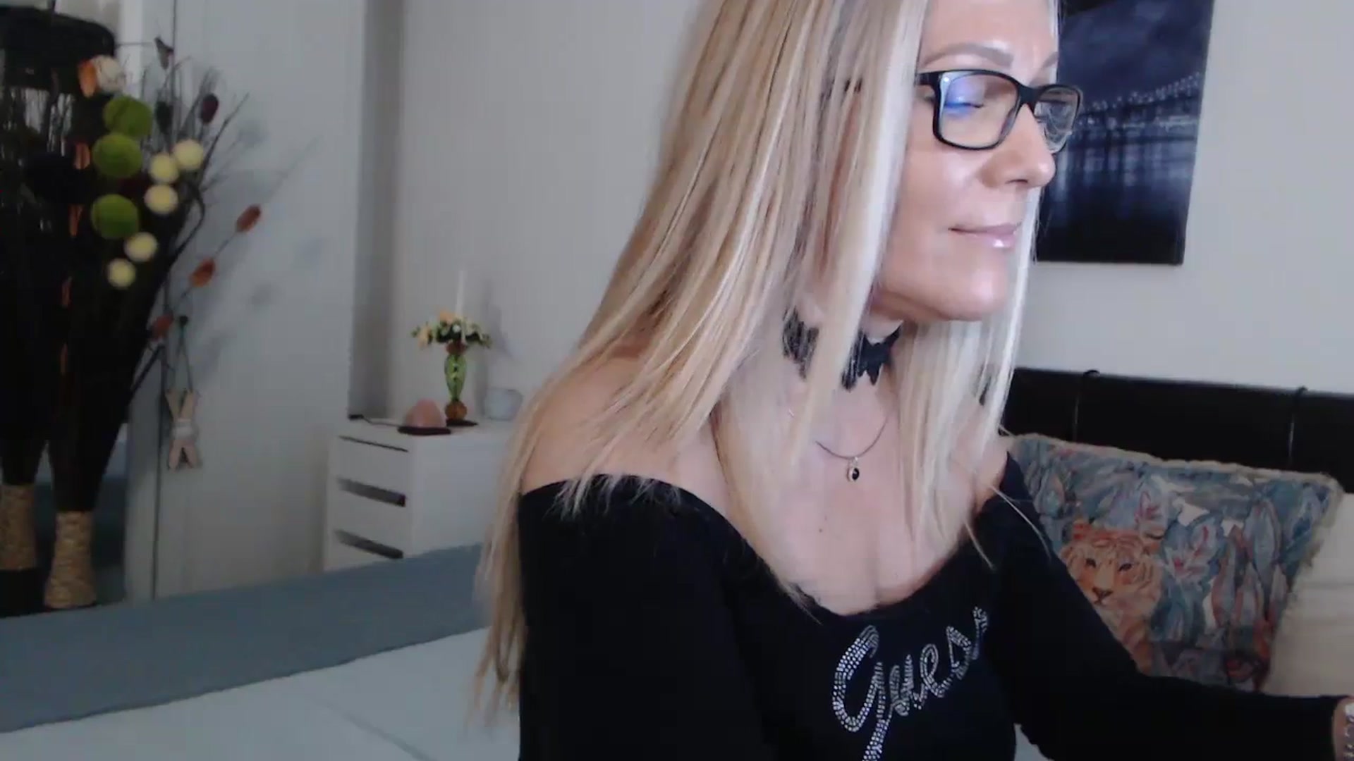 Gallery image thumbnail from Reeya71's myfreecams stream on, 01/24/2024, 05:56 image 2 of 20
