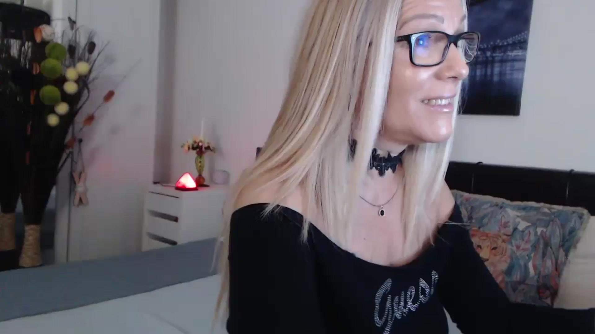 Gallery image thumbnail from Reeya71's myfreecams stream on, 01/24/2024, 05:56 image 5 of 20
