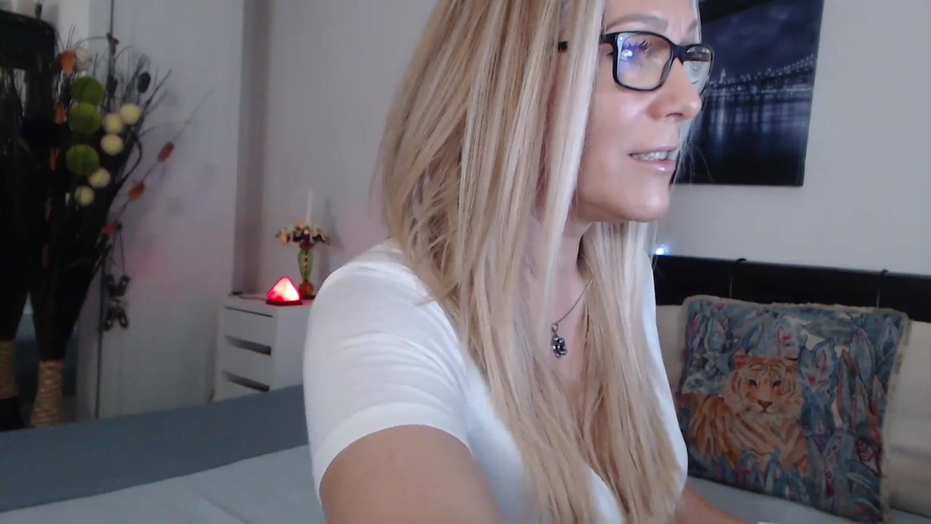 Gallery image thumbnail from Reeya71's myfreecams stream on, 01/26/2024, 05:08 image 7 of 20