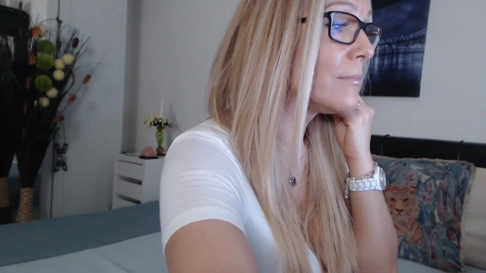 Gallery image thumbnail from Reeya71's myfreecams stream on, 01/26/2024, 05:08 image 6 of 20