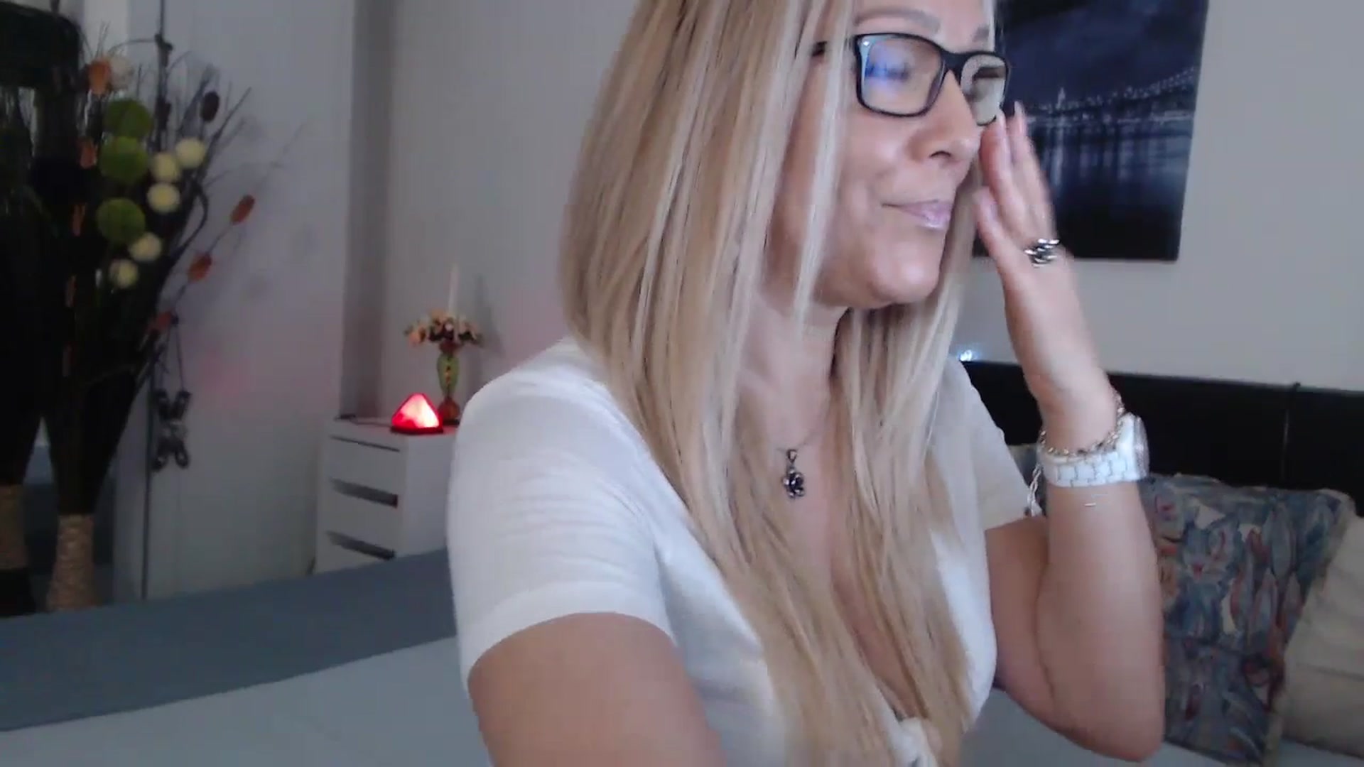 Gallery image thumbnail from Reeya71's myfreecams stream on, 01/26/2024, 06:58 image 9 of 20