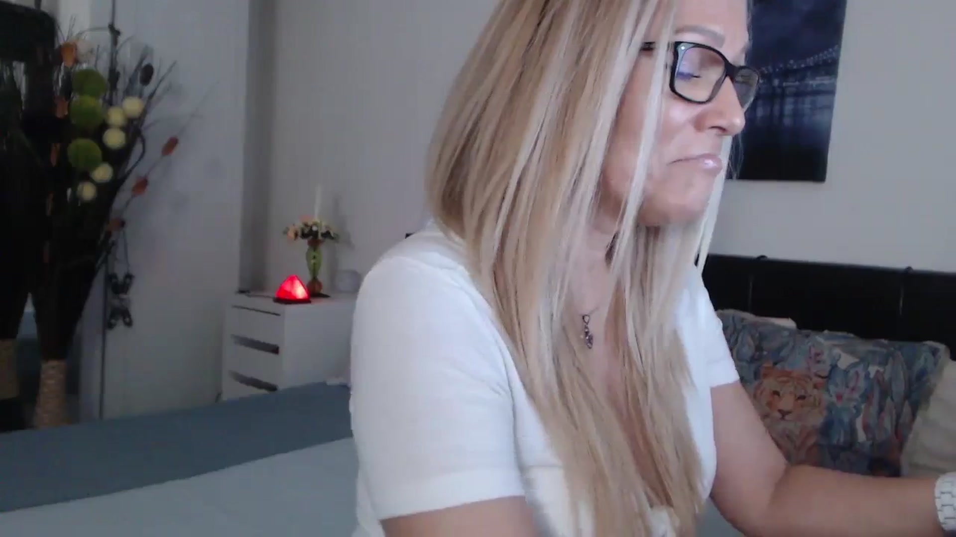 Gallery image thumbnail from Reeya71's myfreecams stream on, 01/26/2024, 06:58 image 8 of 20