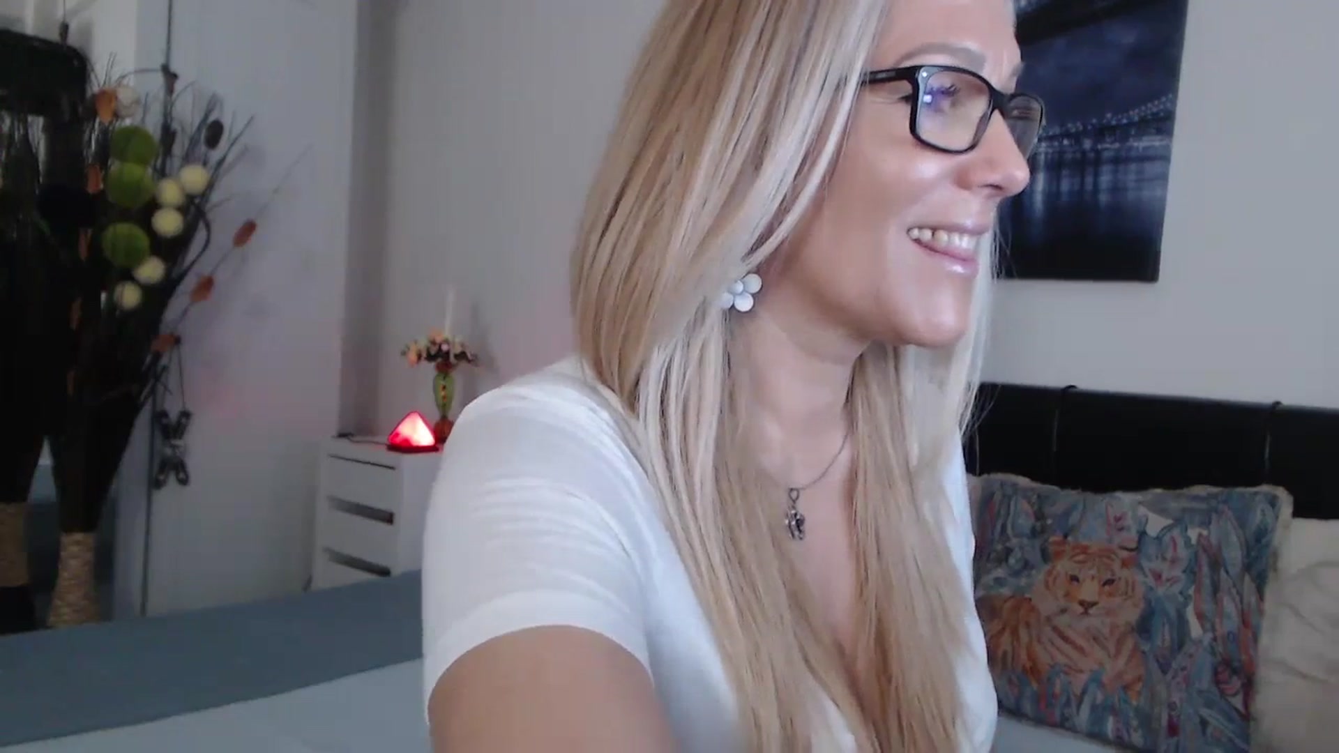 Gallery image thumbnail from Reeya71's myfreecams stream on, 01/26/2024, 07:53 image 20 of 20