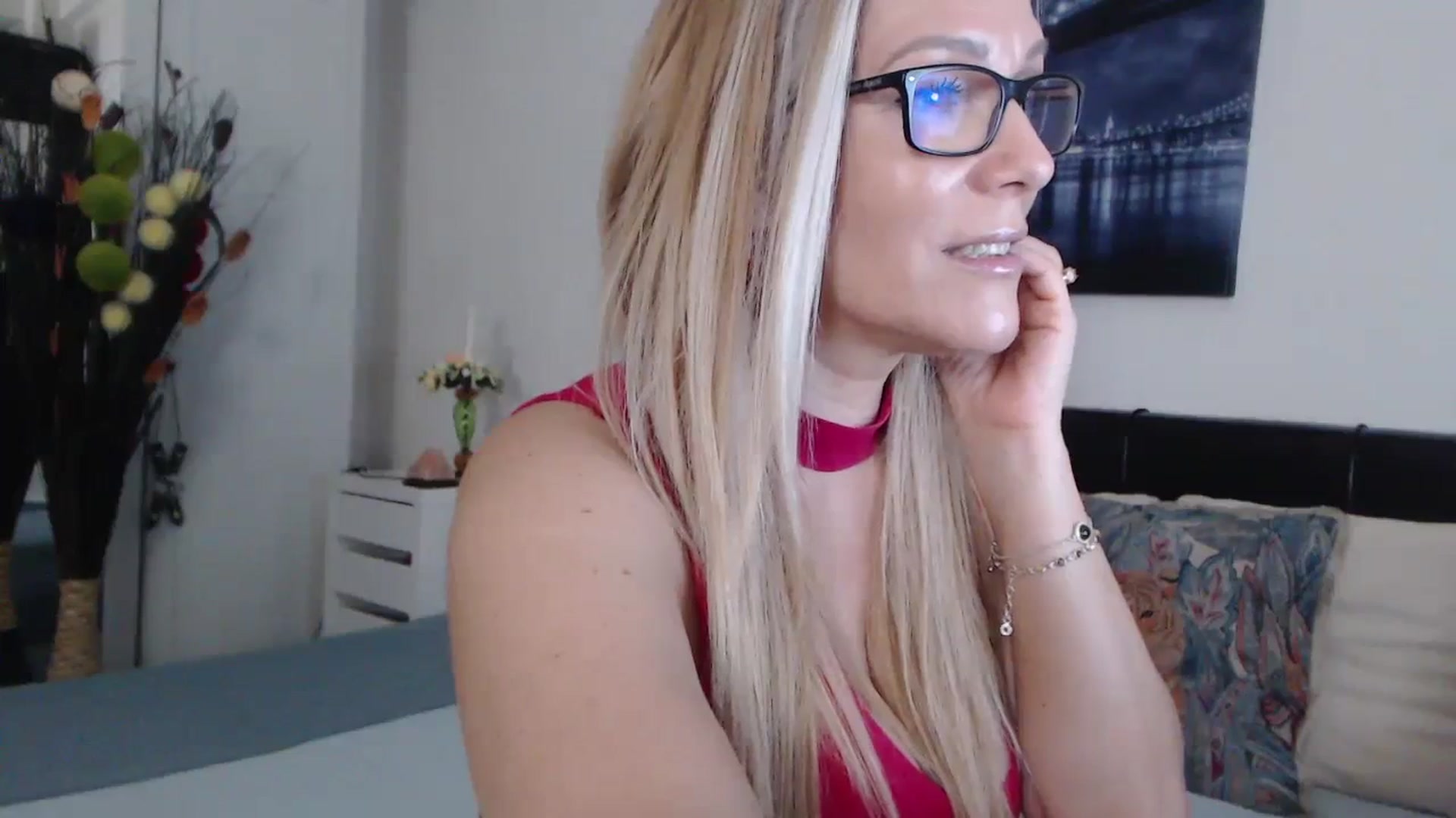 Gallery image thumbnail from Reeya71's myfreecams stream on, 01/27/2024, 04:42 image 19 of 20