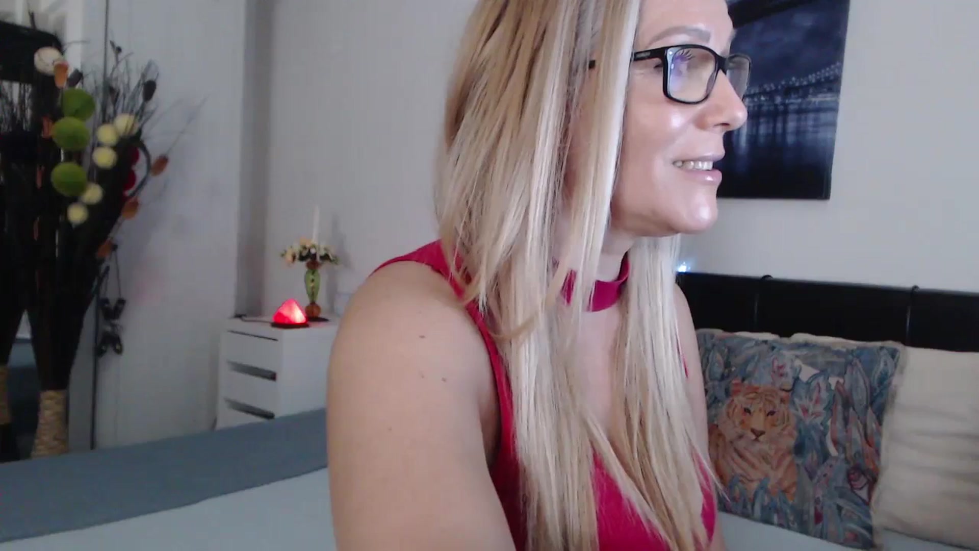 Gallery image thumbnail from Reeya71's myfreecams stream on, 01/27/2024, 04:42 image 16 of 20