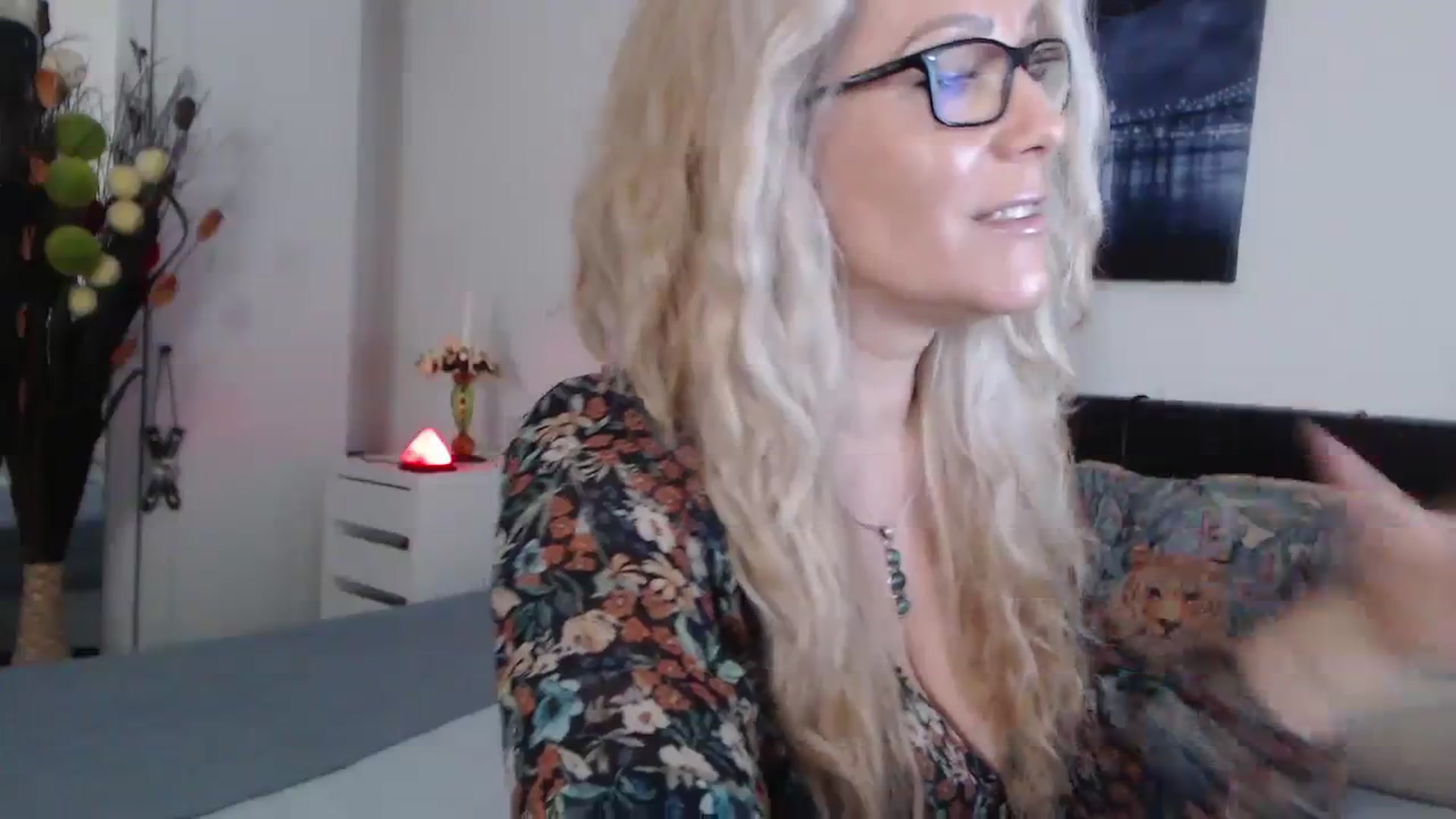Gallery image thumbnail from Reeya71's myfreecams stream on, 02/02/2024, 07:25 image 19 of 20