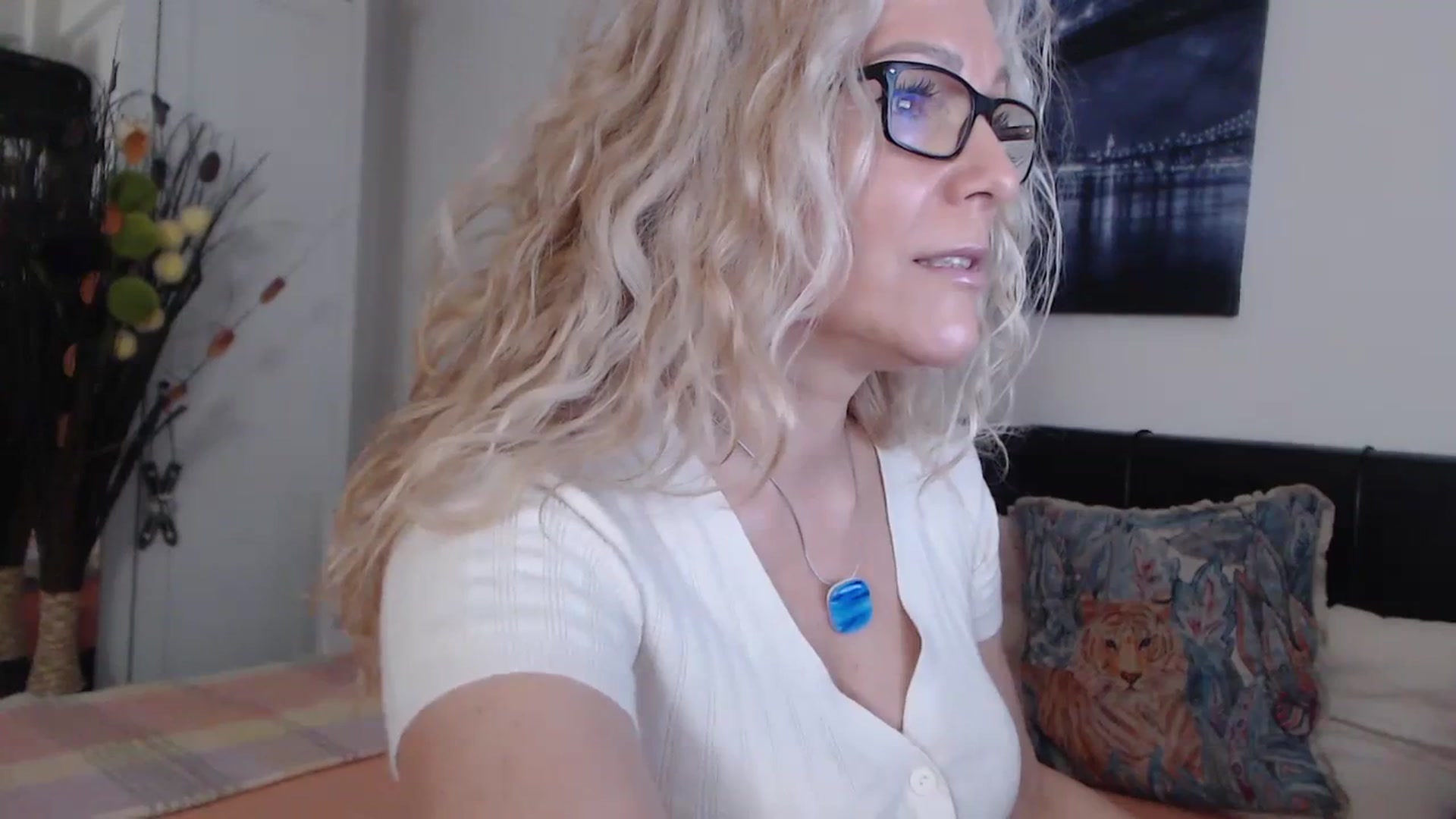 Gallery image thumbnail from Reeya71's myfreecams stream on, 02/22/2024, 06:48 image 20 of 20