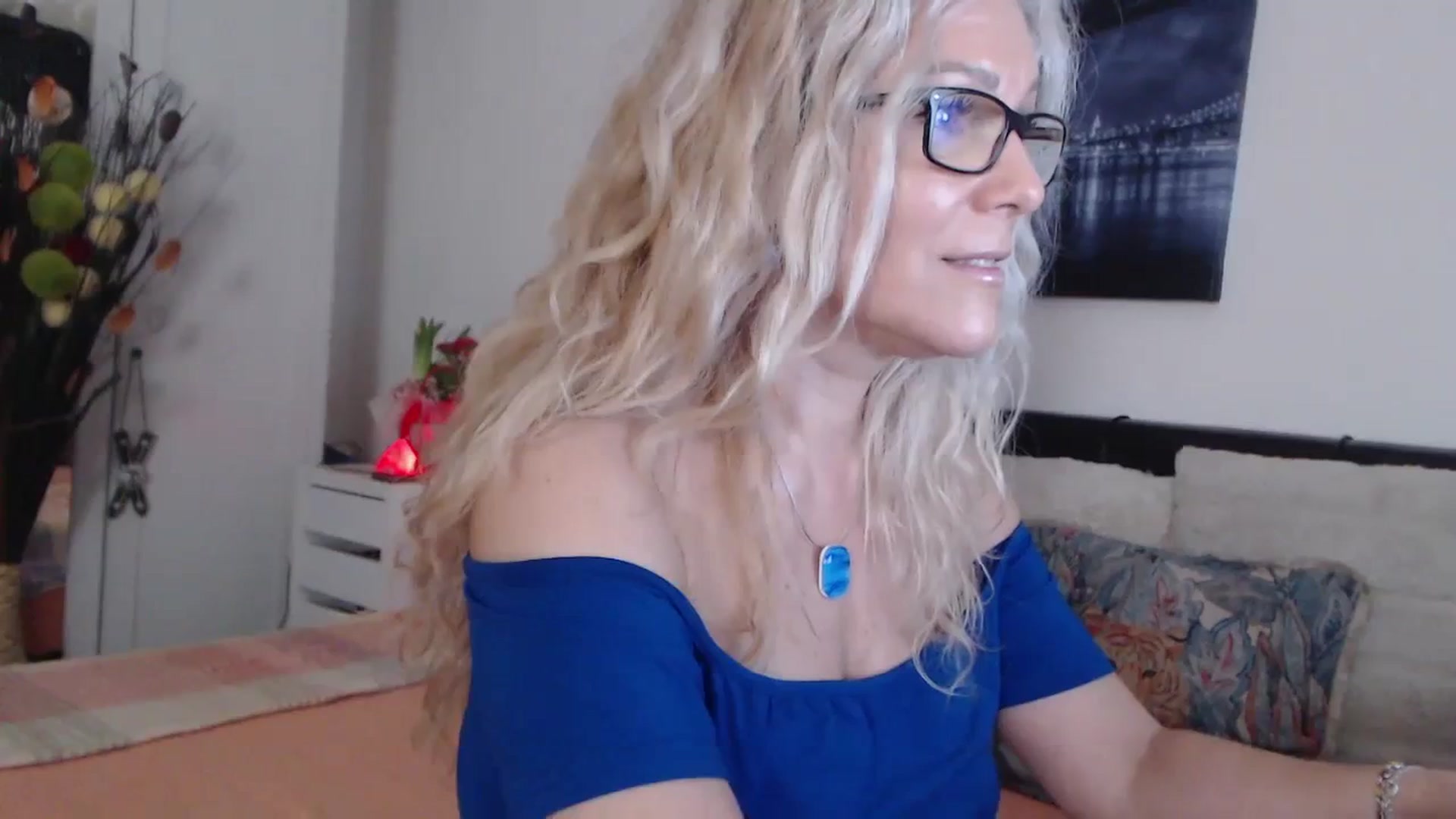Gallery image thumbnail from Reeya71's myfreecams stream on, 03/12/2024, 05:18 image 18 of 20