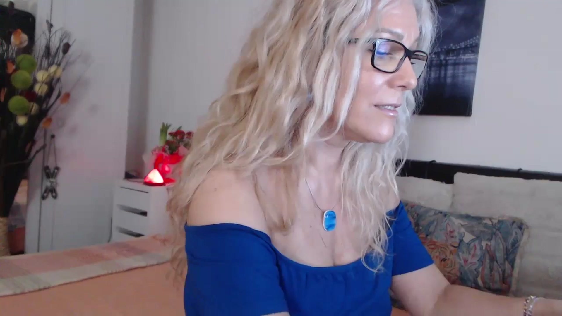 Gallery image thumbnail from Reeya71's myfreecams stream on, 03/12/2024, 05:18 image 8 of 20