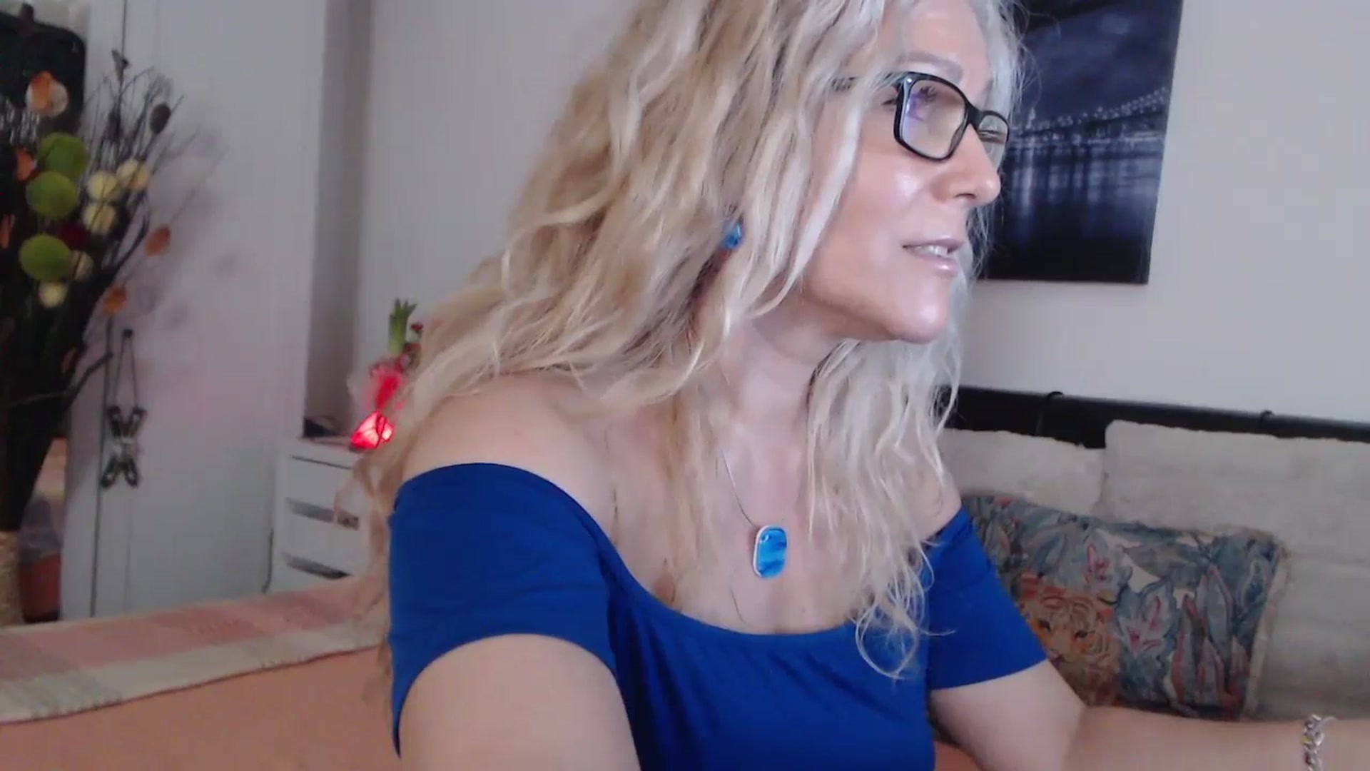 Gallery image thumbnail from Reeya71's myfreecams stream on, 03/12/2024, 05:18 image 19 of 20