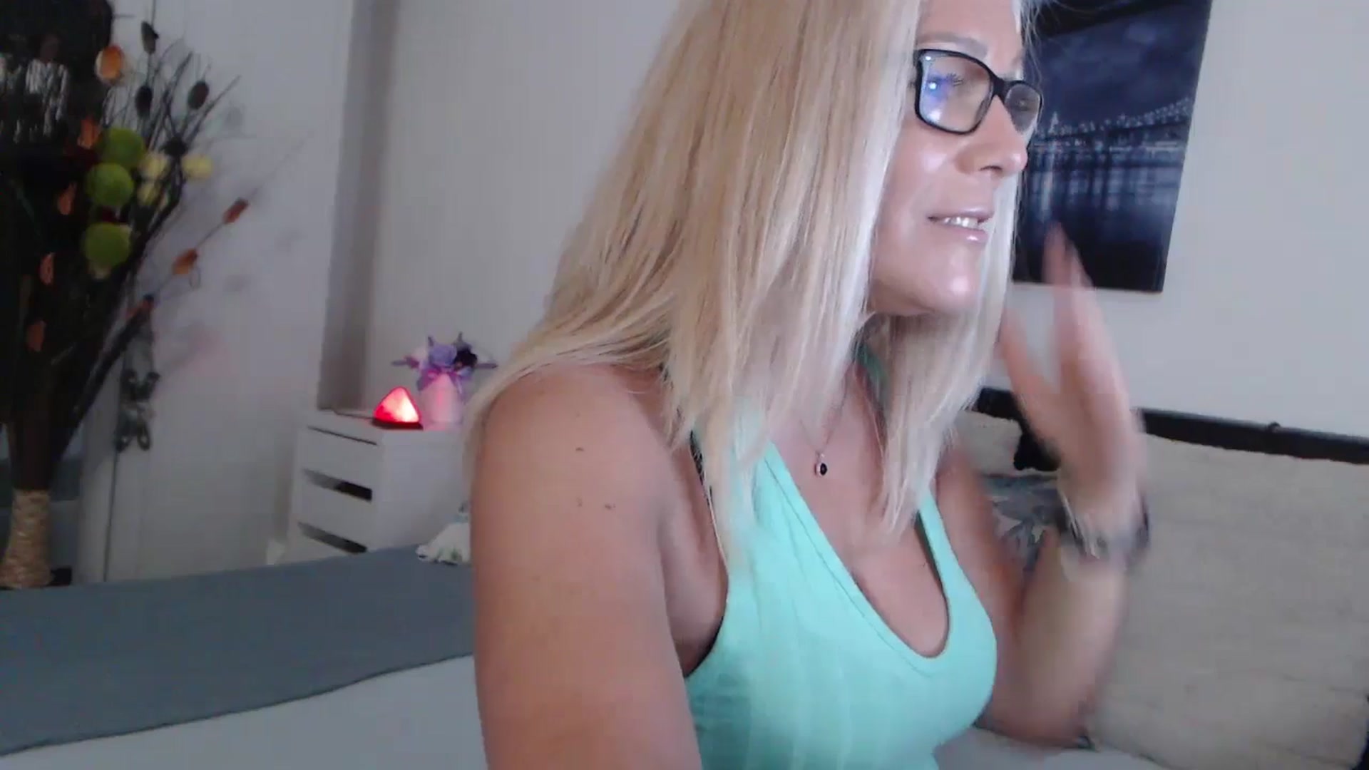 Gallery image thumbnail from Reeya71's myfreecams stream on, 06/14/2024, 03:07 image 8 of 20