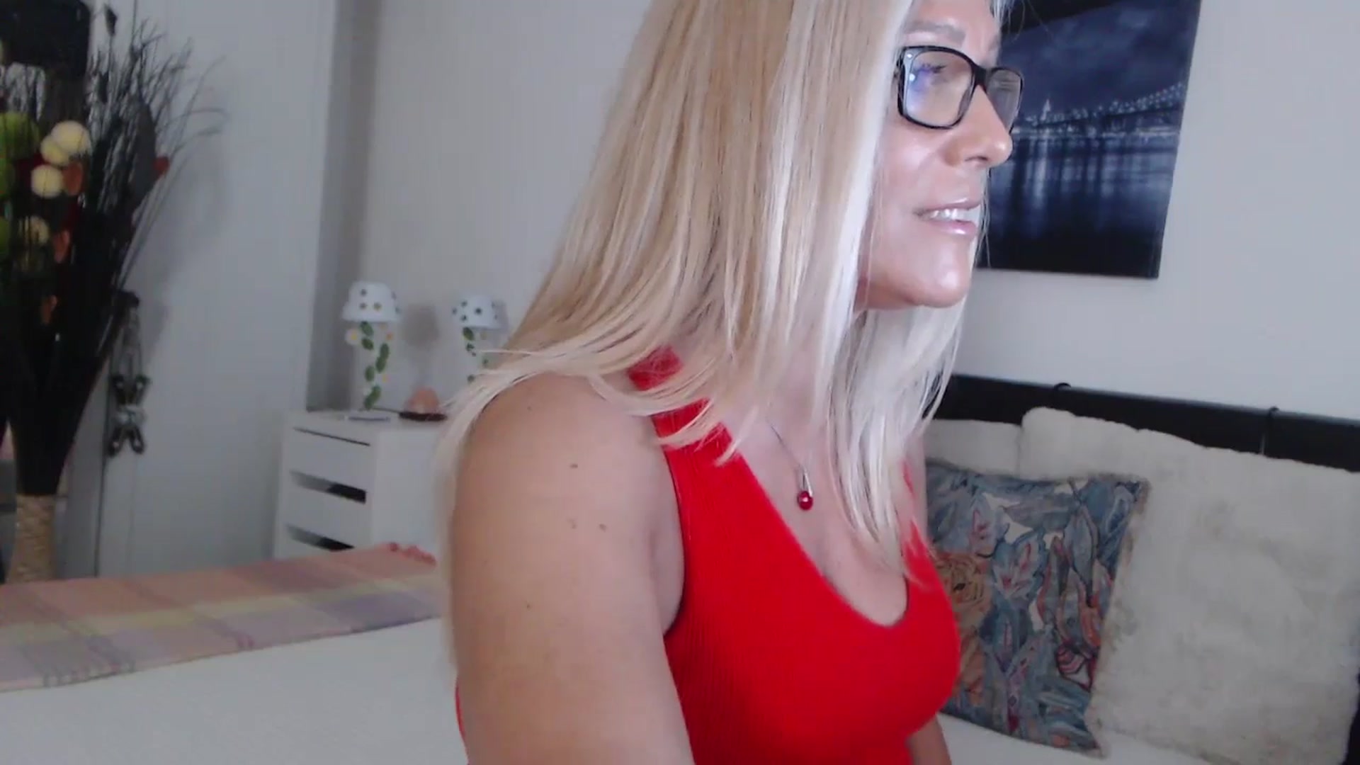 Gallery image thumbnail from Reeya71's myfreecams stream on, 06/21/2024, 22:27 image 4 of 20