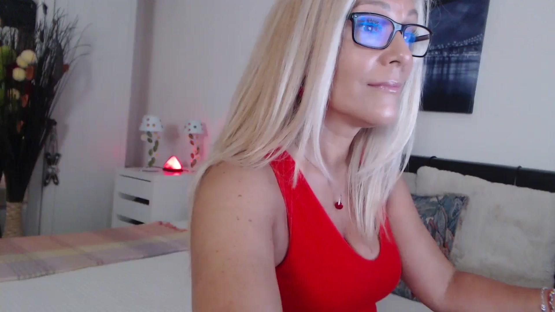 Gallery image thumbnail from Reeya71's myfreecams stream on, 06/21/2024, 22:27 image 13 of 20