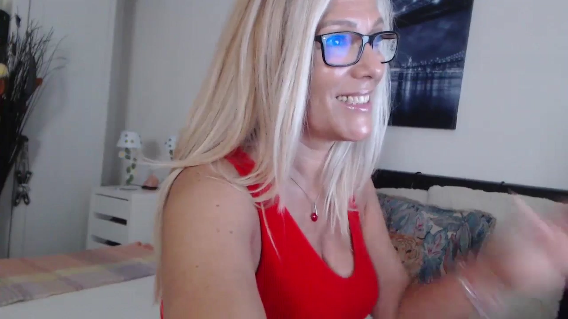 Gallery image thumbnail from Reeya71's myfreecams stream on, 06/22/2024, 02:44 image 7 of 20