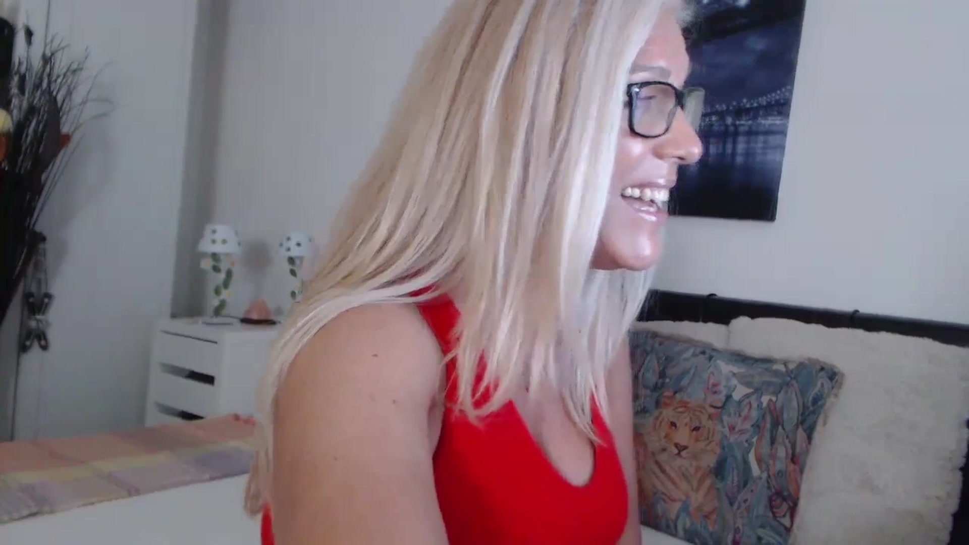 Gallery image thumbnail from Reeya71's myfreecams stream on, 06/22/2024, 02:44 image 15 of 20