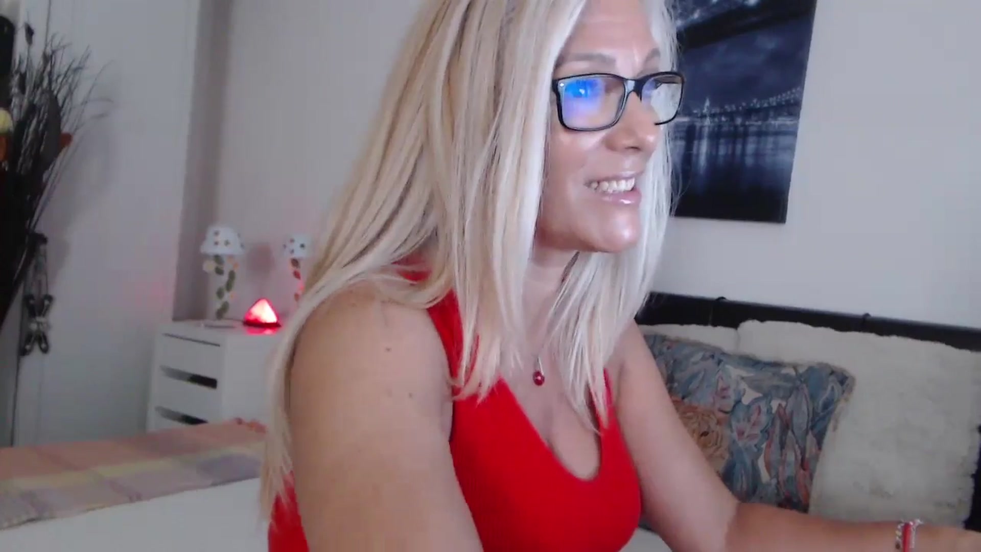 Gallery image thumbnail from Reeya71's myfreecams stream on, 06/22/2024, 02:44 image 13 of 20