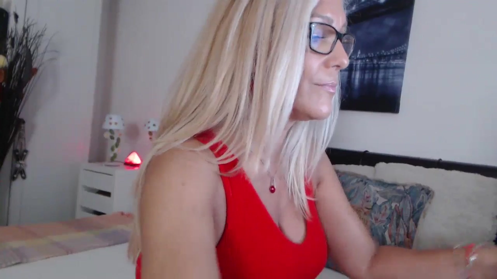 Gallery image thumbnail from Reeya71's myfreecams stream on, 06/22/2024, 02:44 image 8 of 20