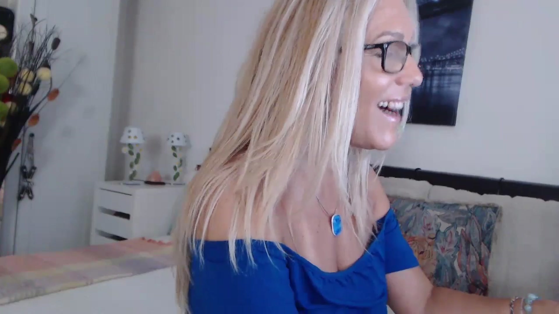 Gallery image thumbnail from Reeya71's myfreecams stream on, 06/28/2024, 05:58 image 10 of 20