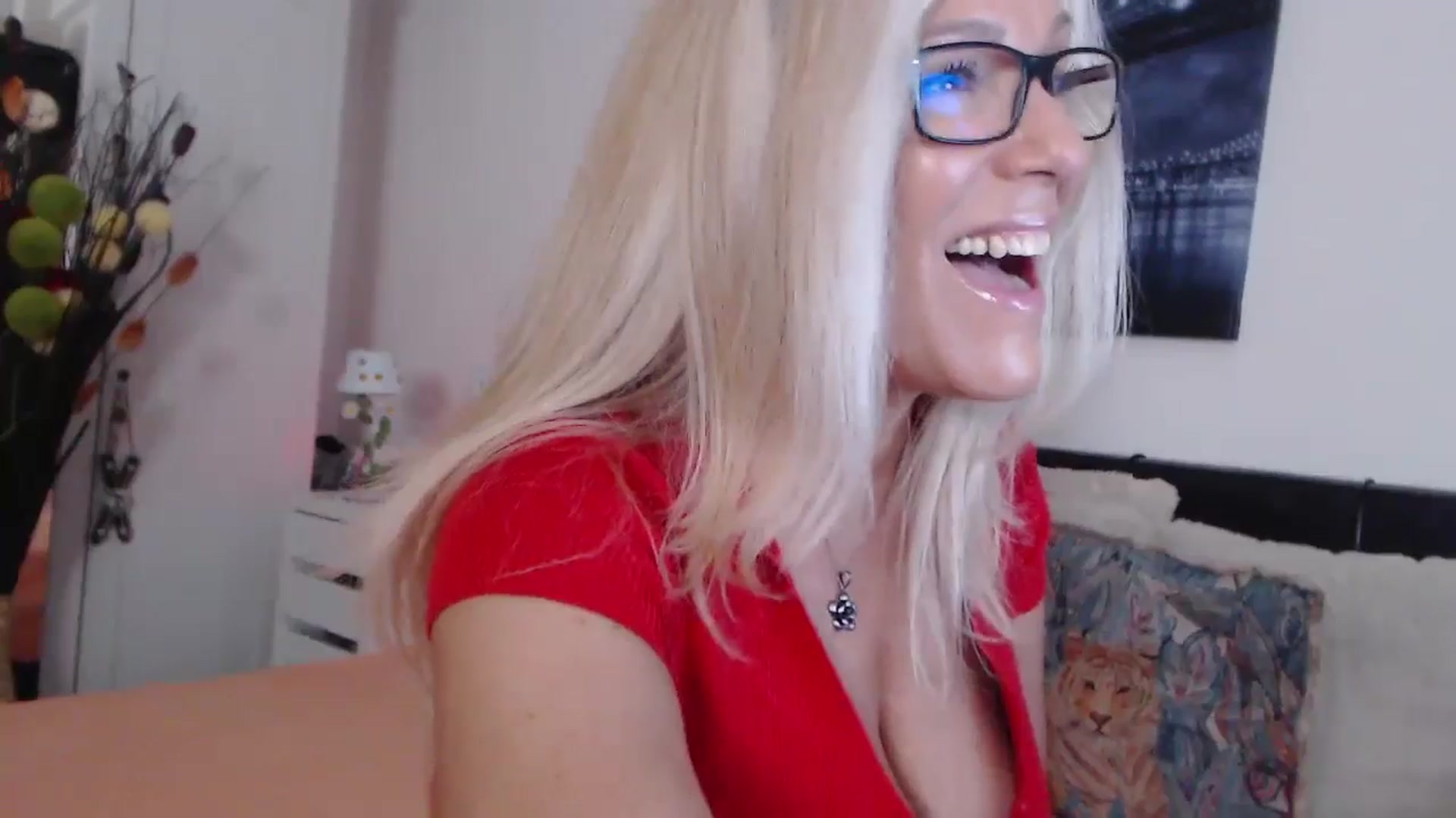 Gallery image thumbnail from Reeya71's myfreecams stream on, 07/02/2024, 03:43 image 19 of 20