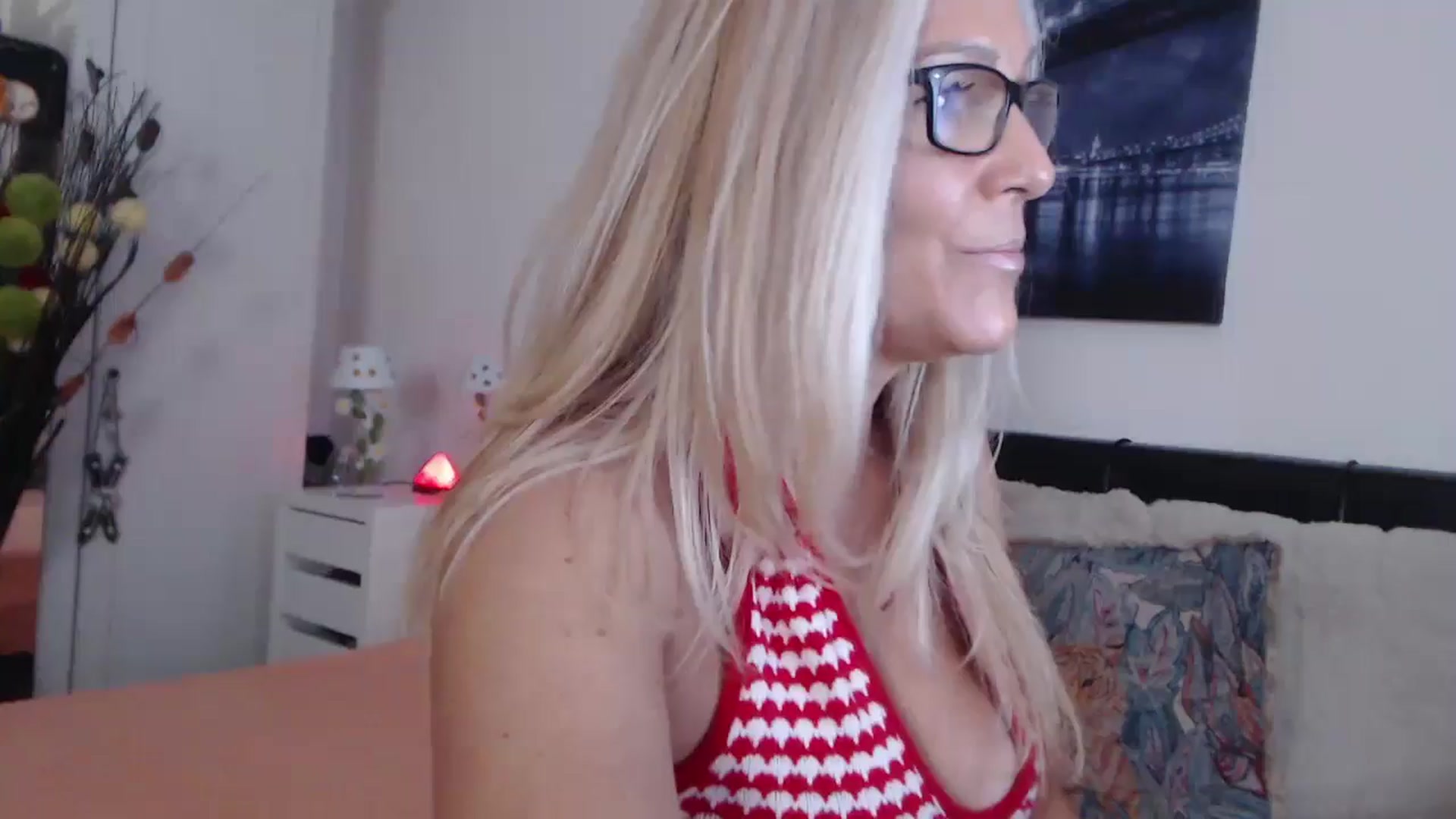 Gallery image thumbnail from Reeya71's myfreecams stream on, 07/05/2024, 09:54 image 1 of 20
