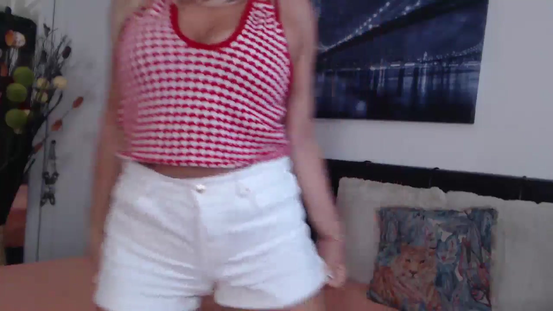 Gallery image thumbnail from Reeya71's myfreecams stream on, 07/05/2024, 10:21 image 7 of 20