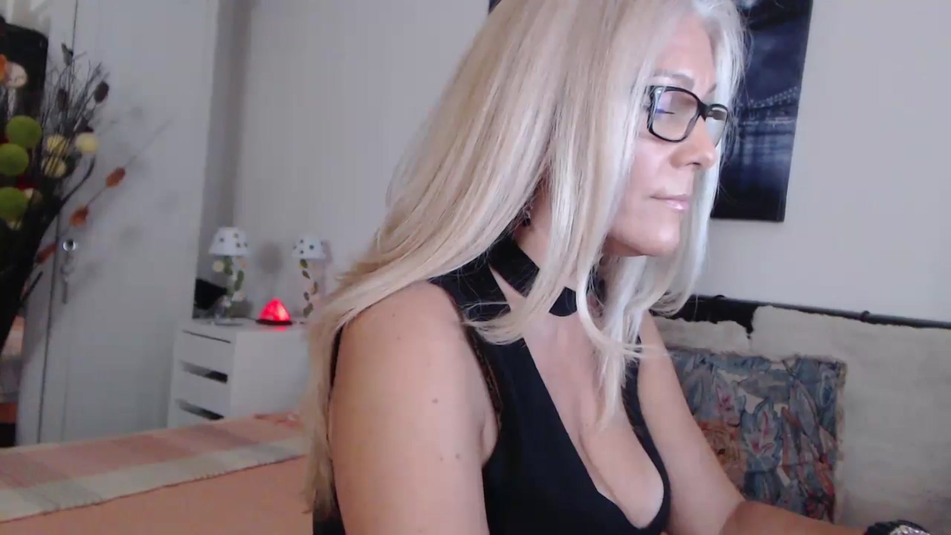Gallery image thumbnail from Reeya71's myfreecams stream on, 07/12/2024, 02:22 image 6 of 20