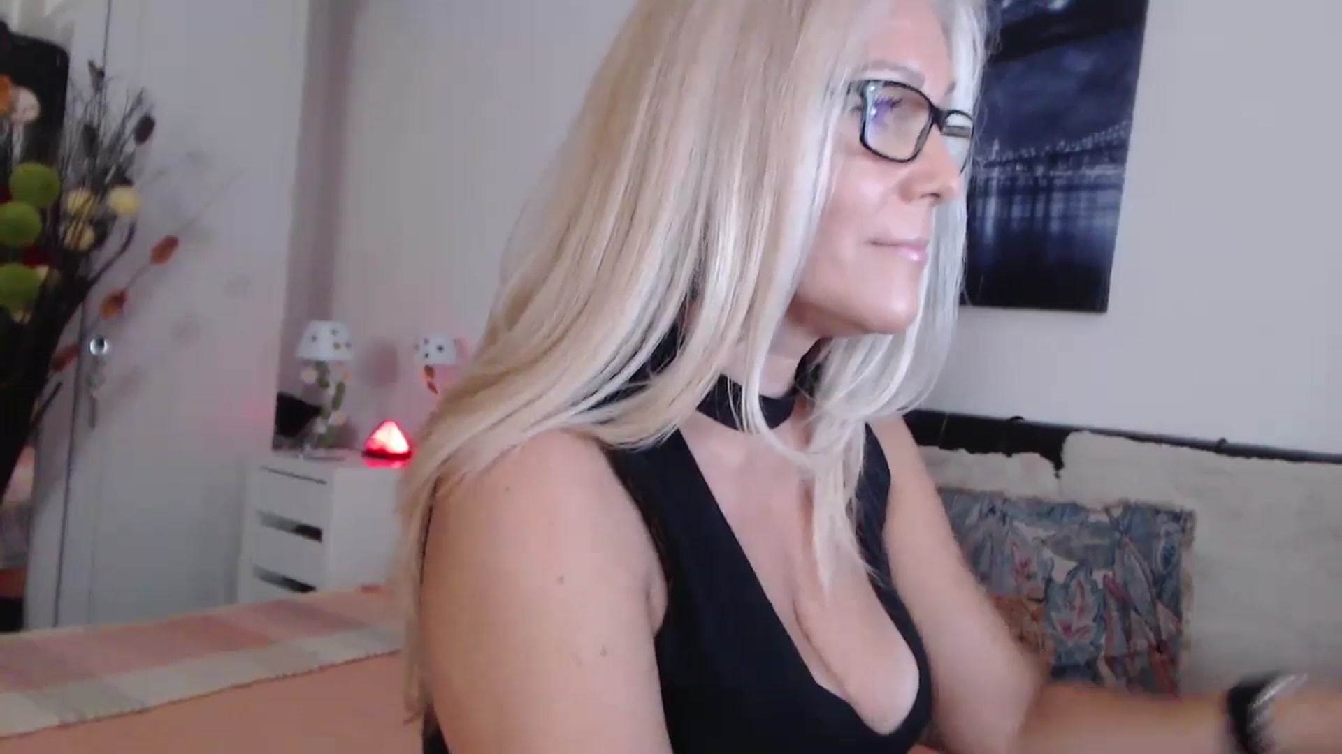 Gallery image thumbnail from Reeya71's myfreecams stream on, 07/12/2024, 02:22 image 2 of 20