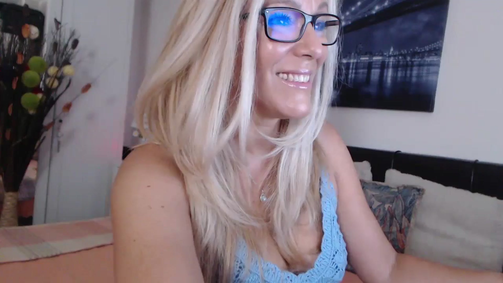 Gallery image thumbnail from Reeya71's myfreecams stream on, 07/16/2024, 01:47 image 9 of 20