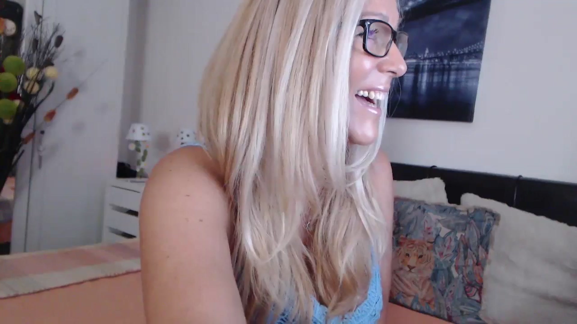 Gallery image thumbnail from Reeya71's myfreecams stream on, 07/16/2024, 02:57 image 7 of 20